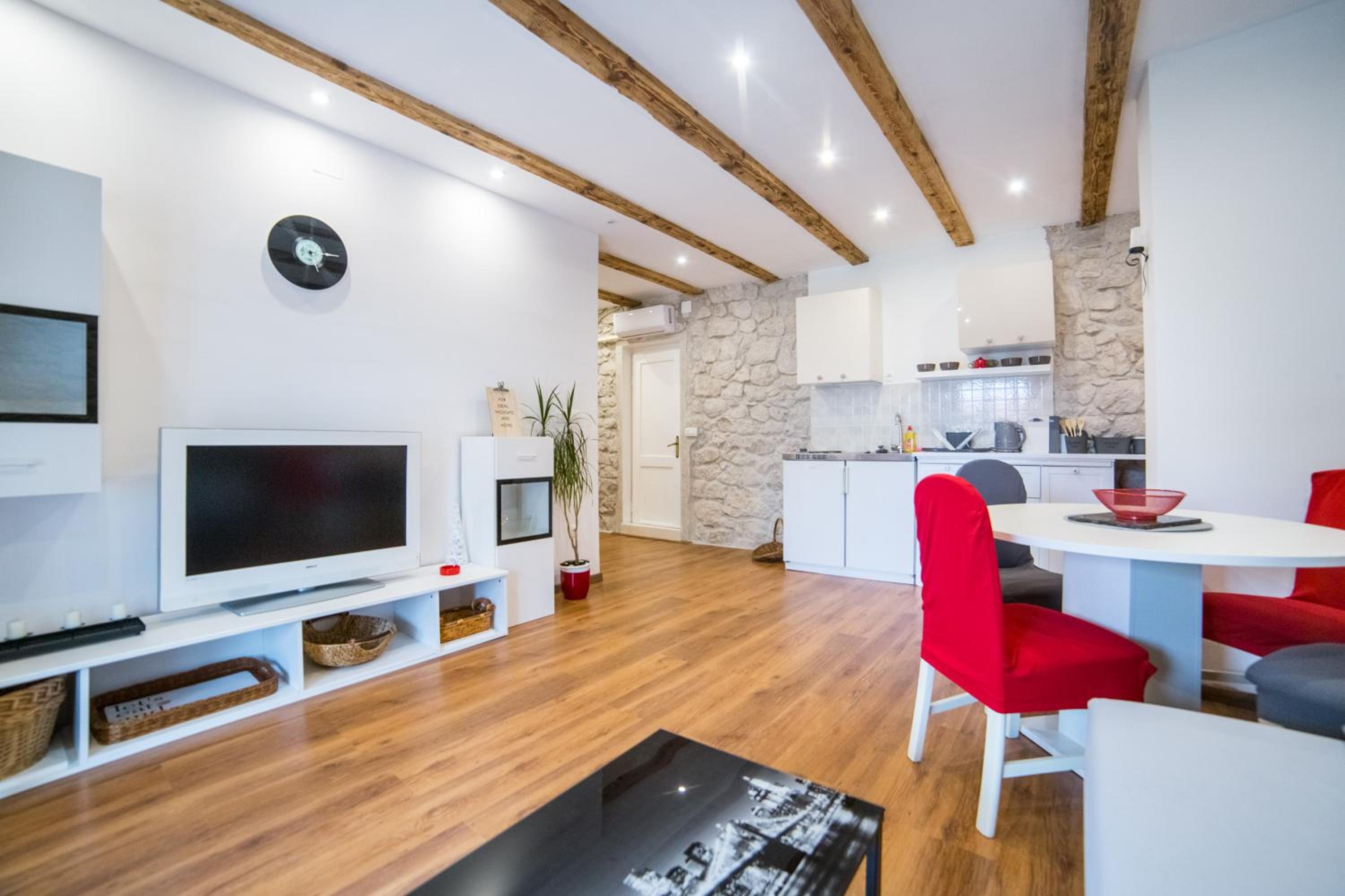 Apartment - Photo 30