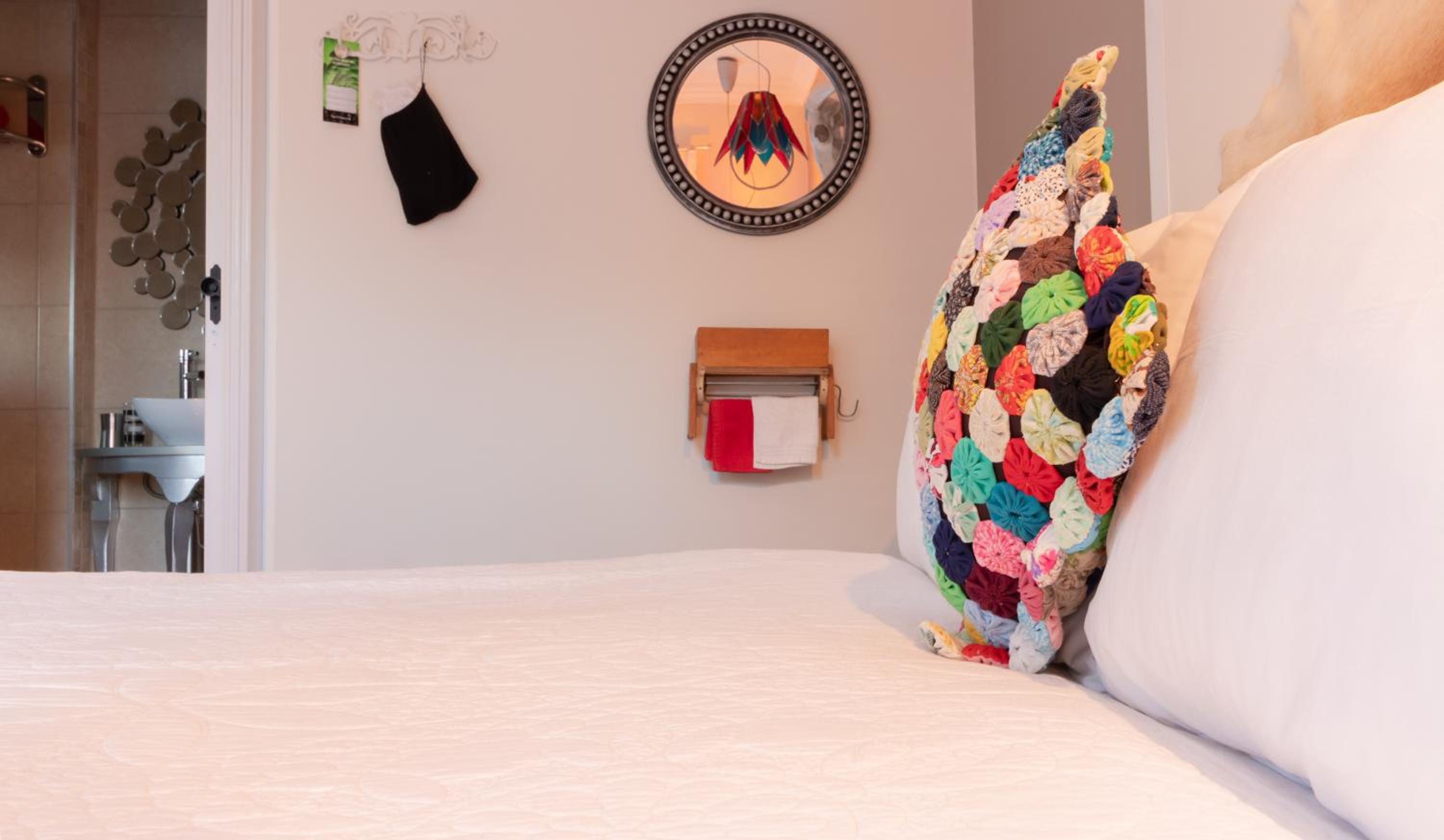 Standard Double Room - Photo 13