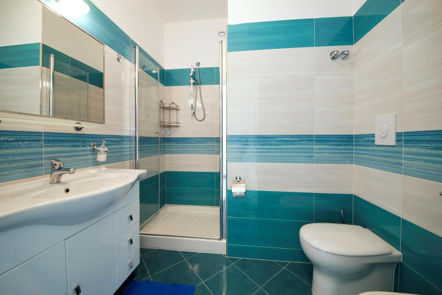 Superior Double Room with Sea View - Photo 20