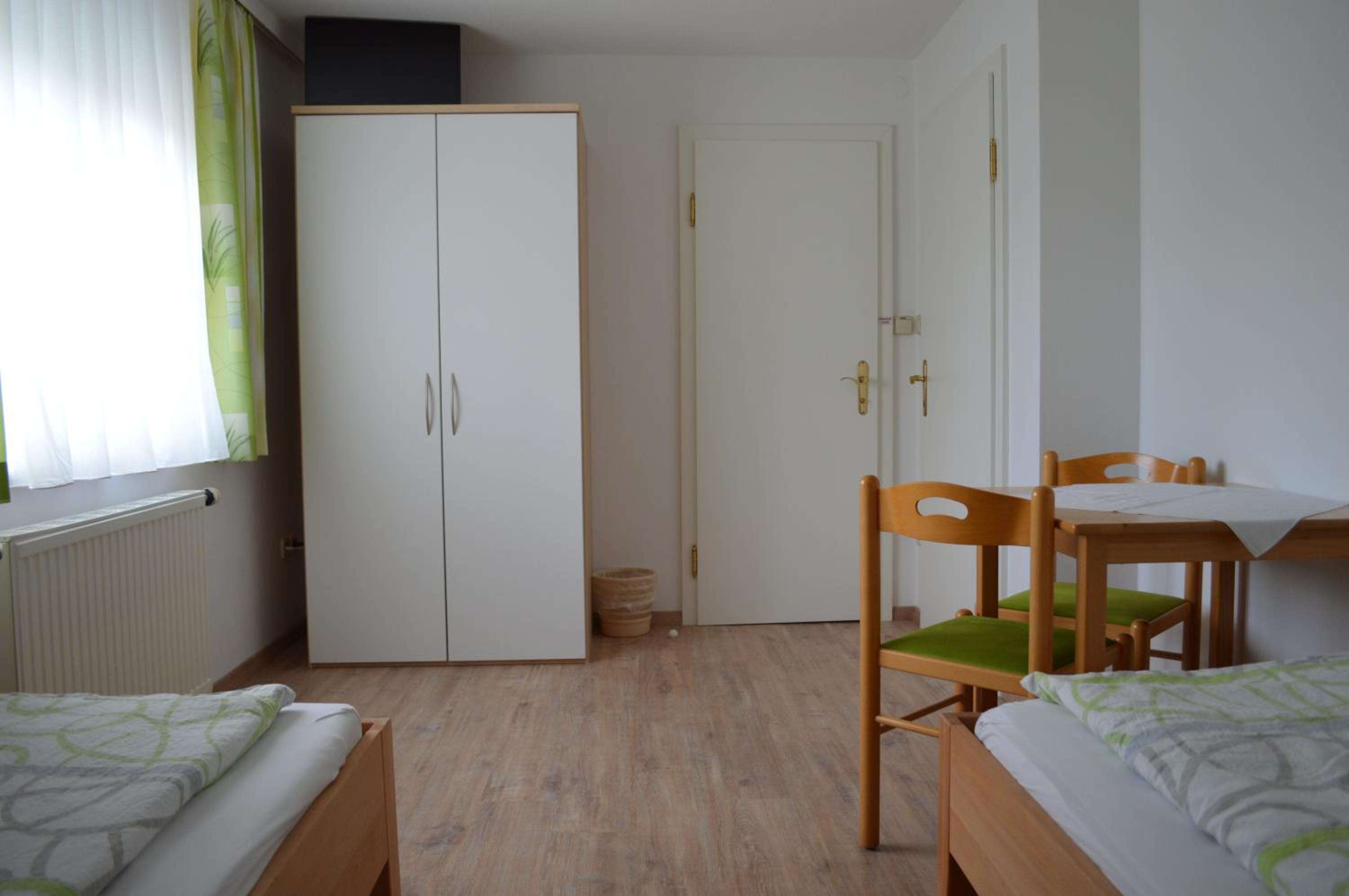 Twin Room with Bathroom photo 2
