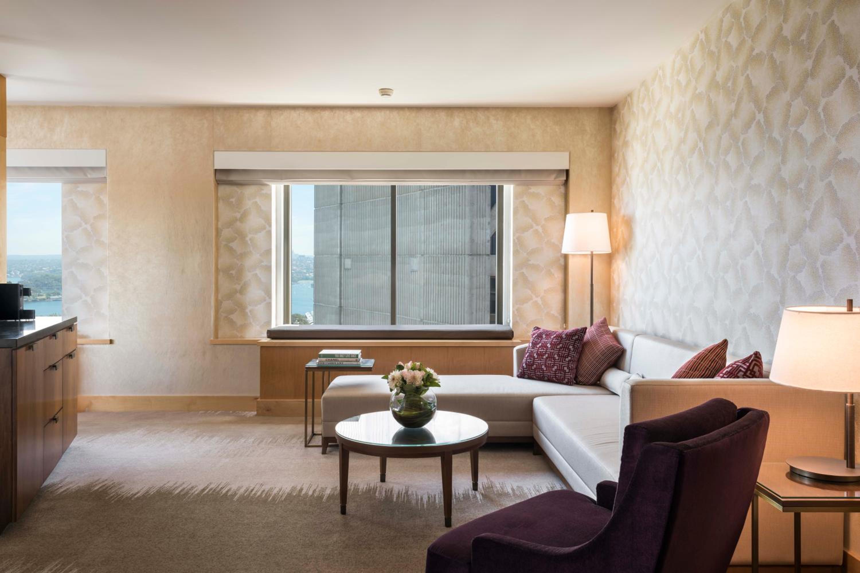 Executive Suite with Club Lounge Access