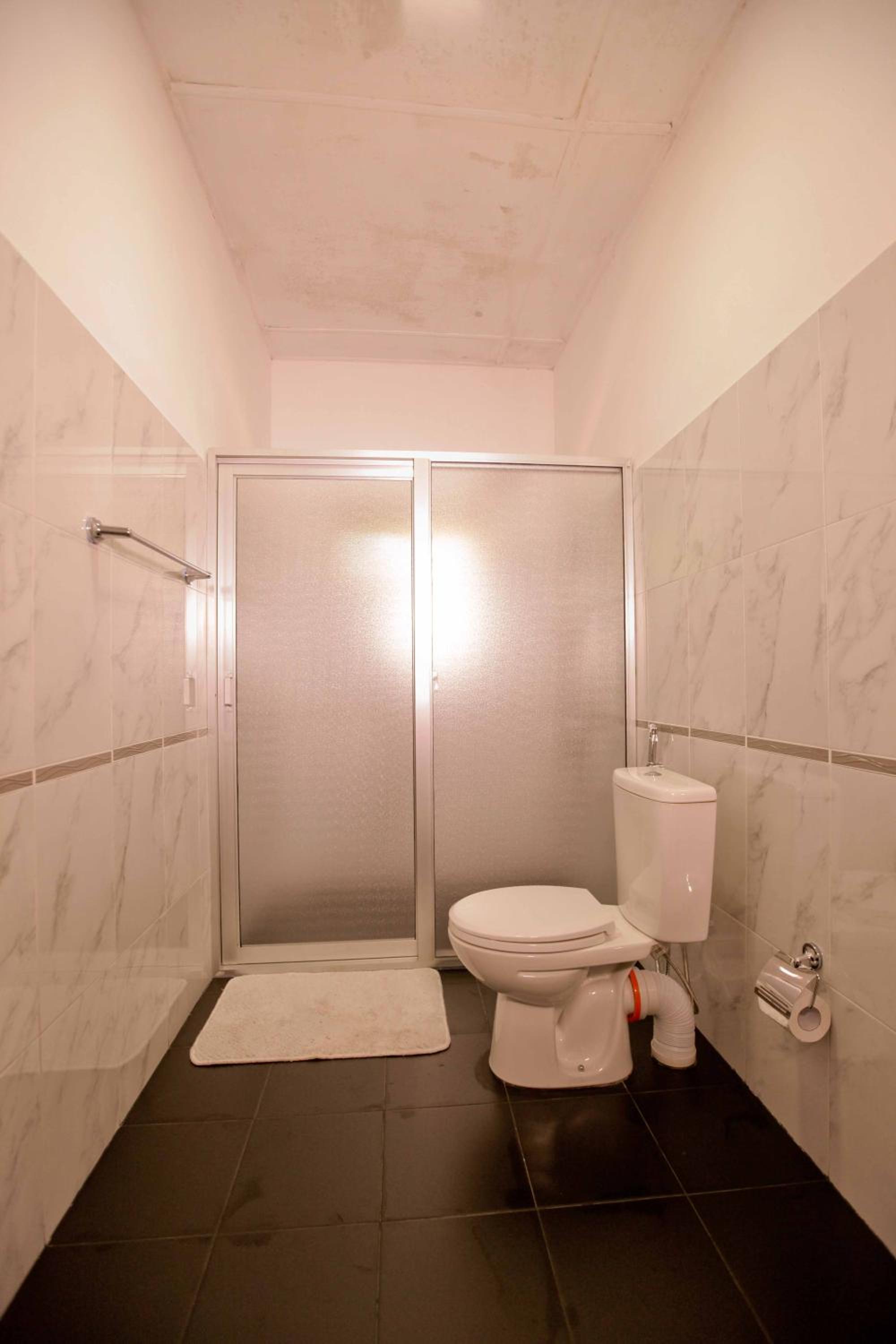 Deluxe King Room - Photo 5