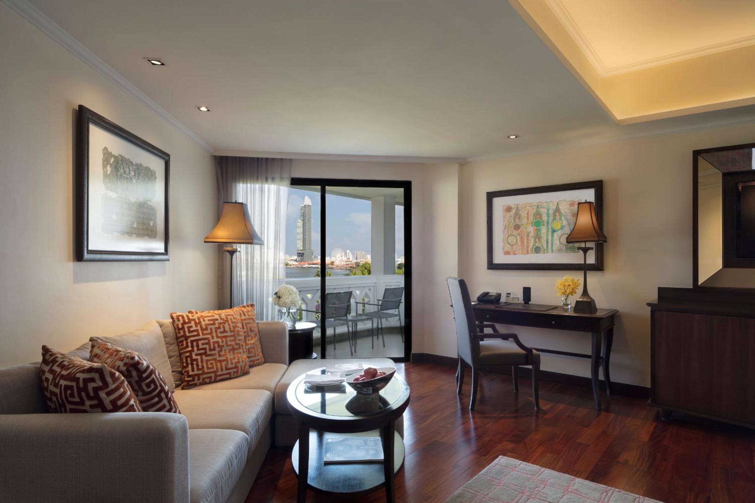 Junior River View Suite