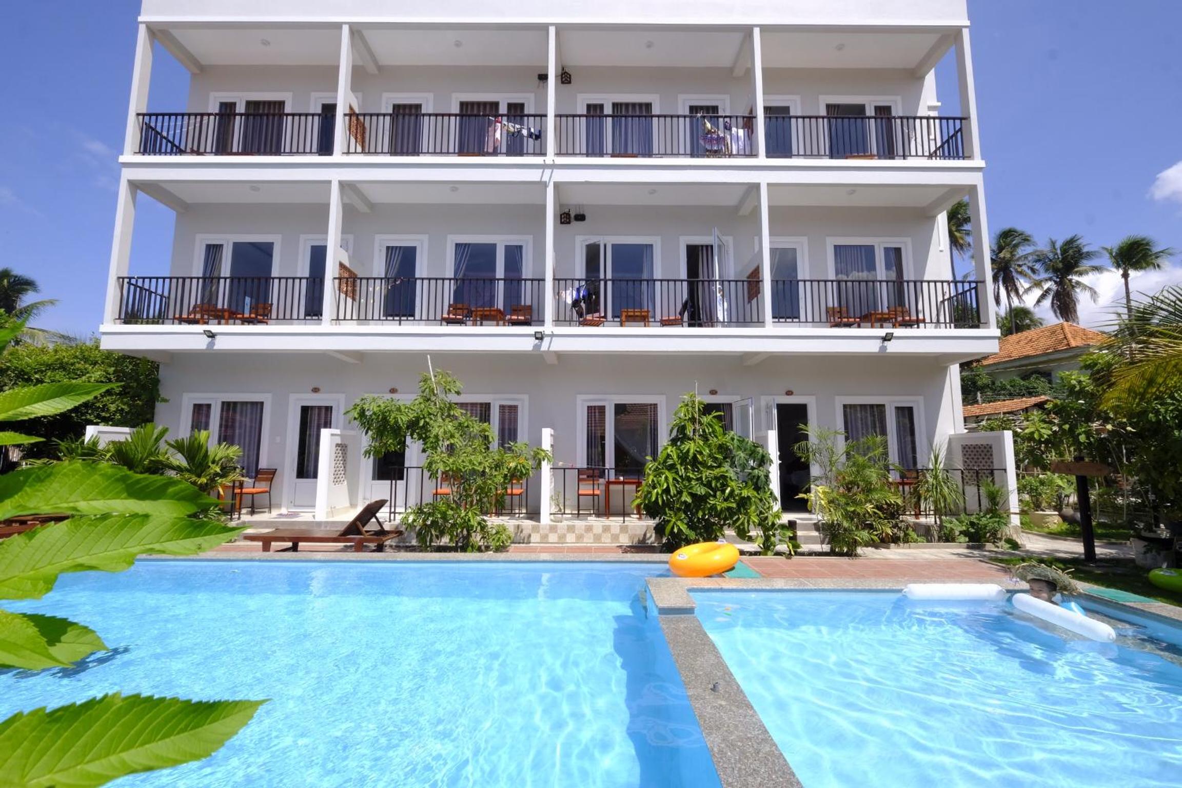Triple Room with Balcony photo 3