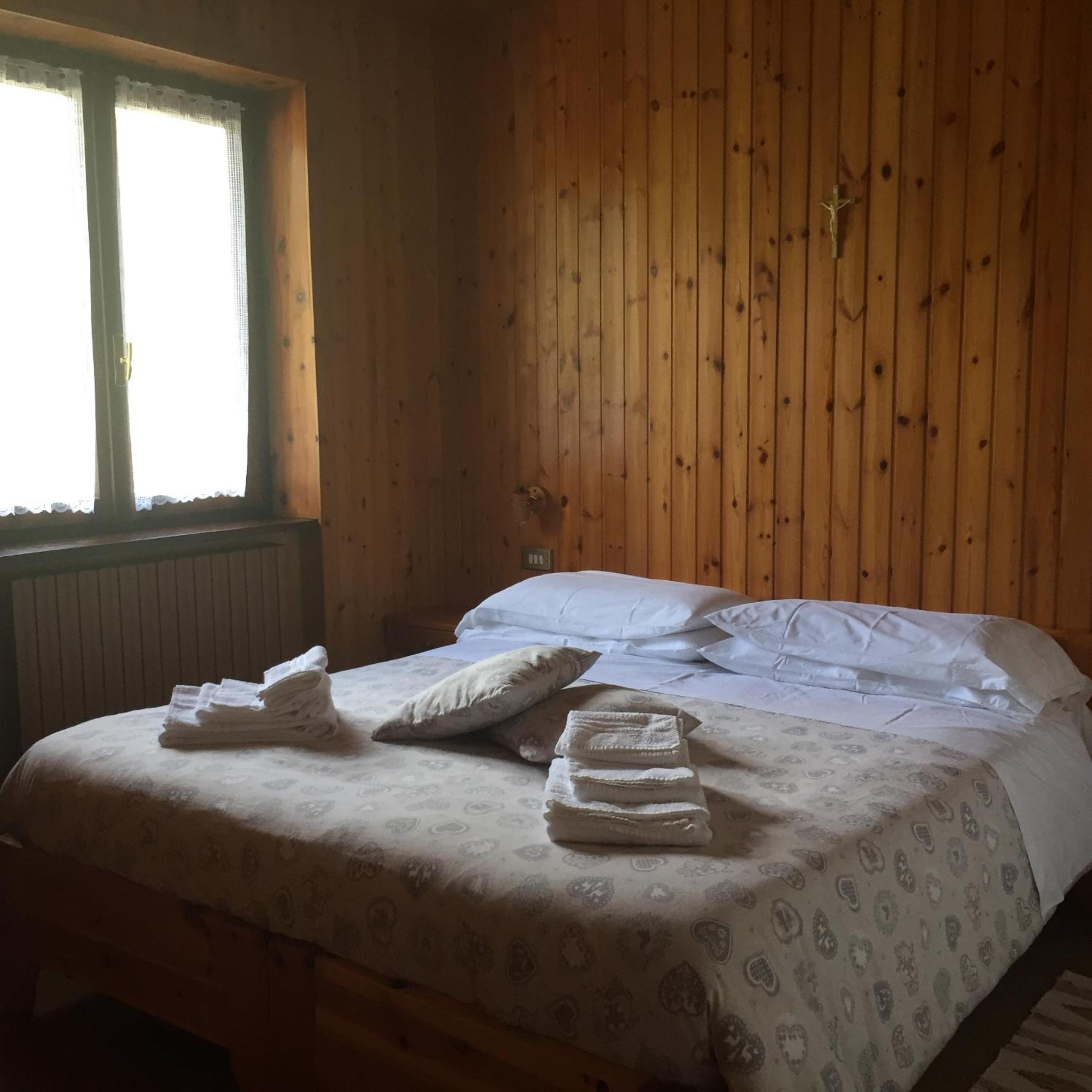 One-Bedroom Apartment (4 Adults) photo 3