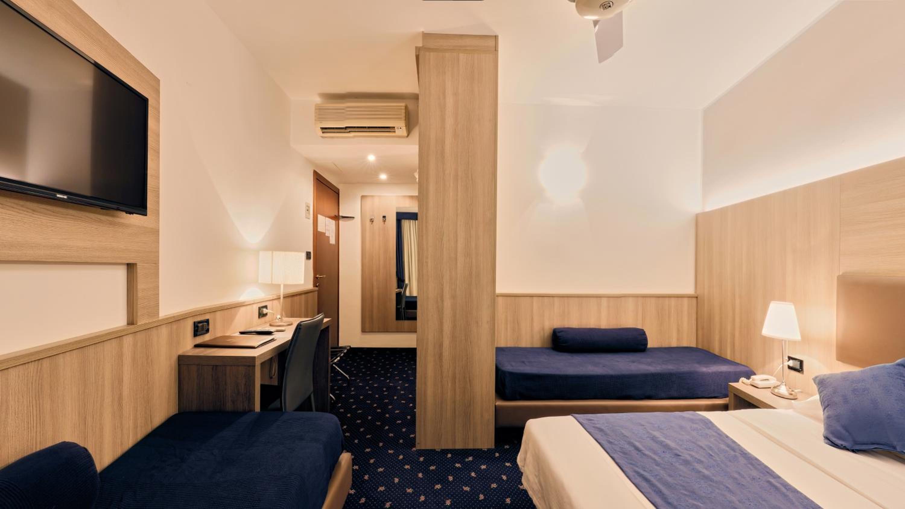 Triple Room - Photo 3