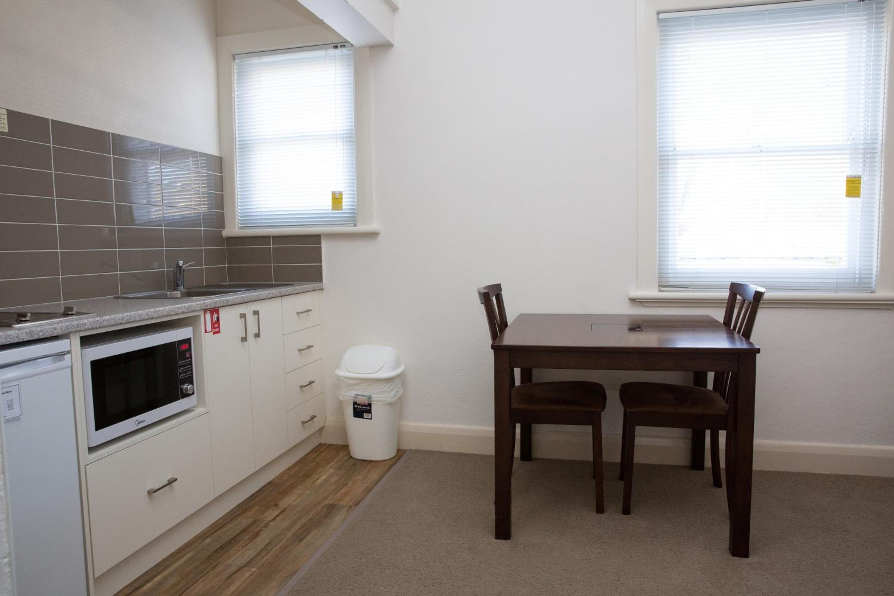 Studio Apartment photo 3