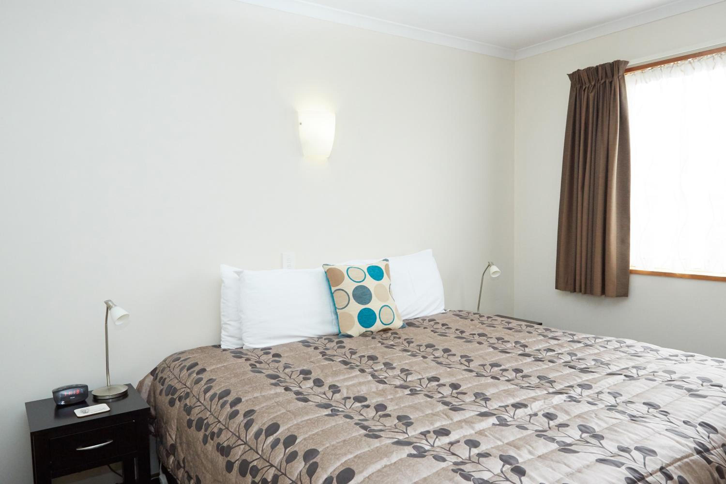 One-Bedroom Apartment King photo 2