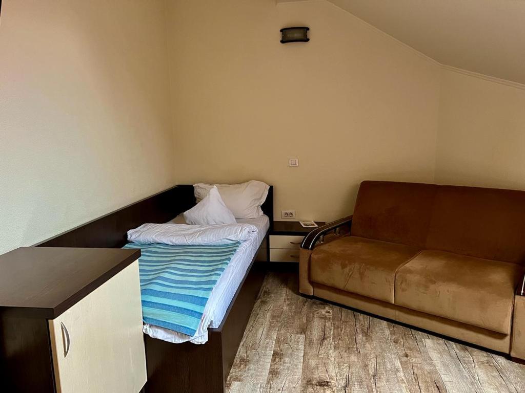 Standard Twin Room with Sofa photo 1