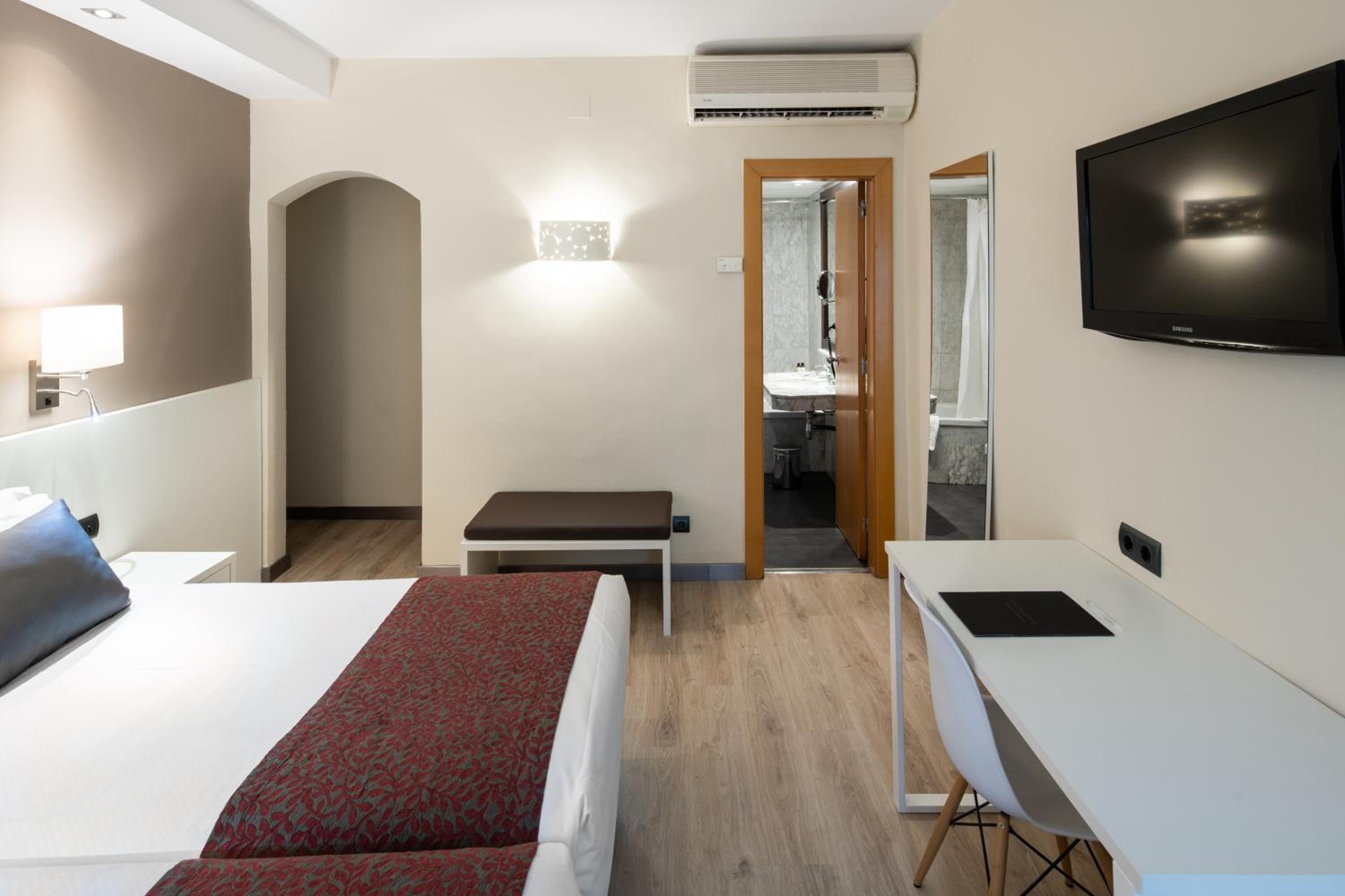 Double or Twin Room photo 2