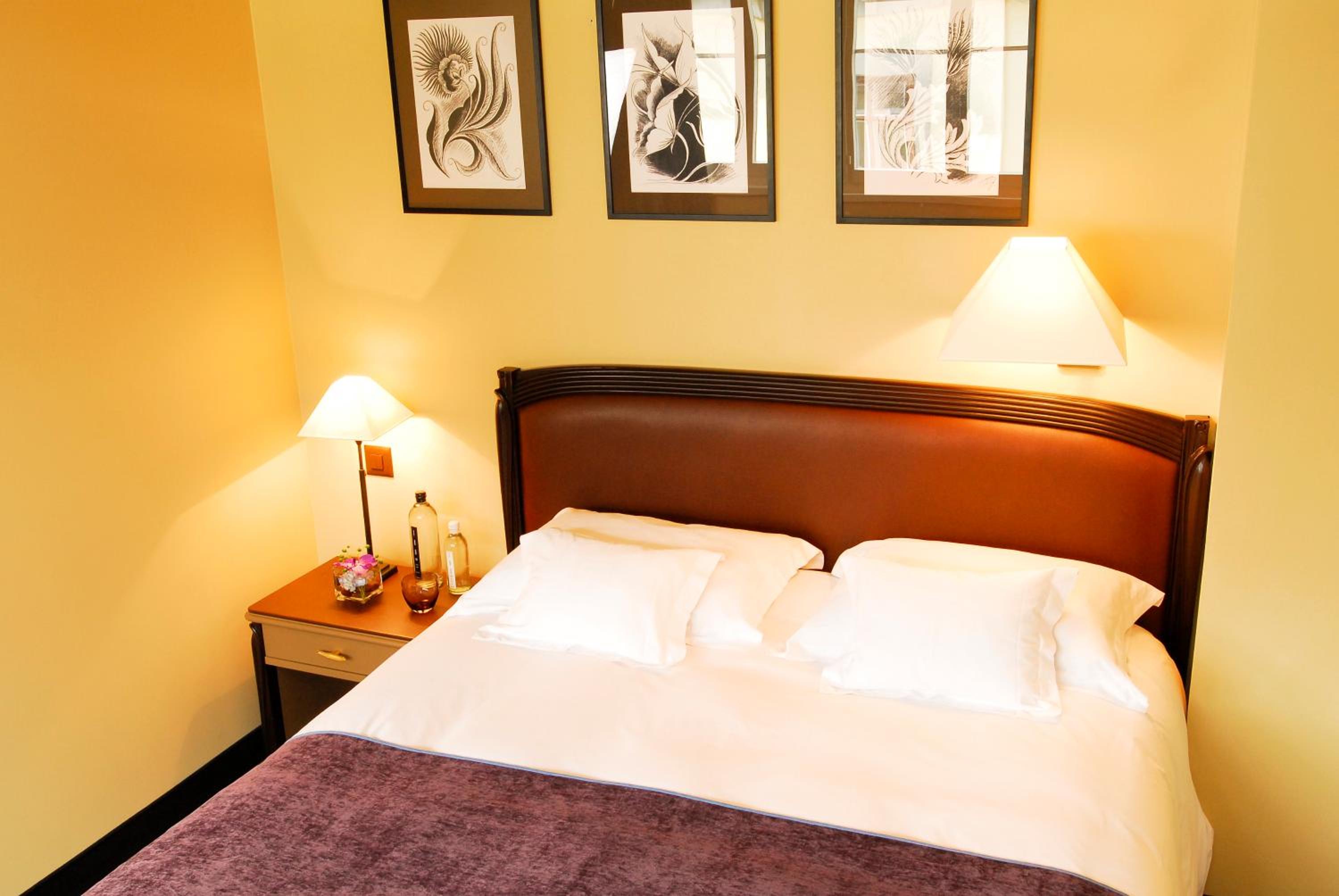 Relax in comfort and style for a restful night's sleep.