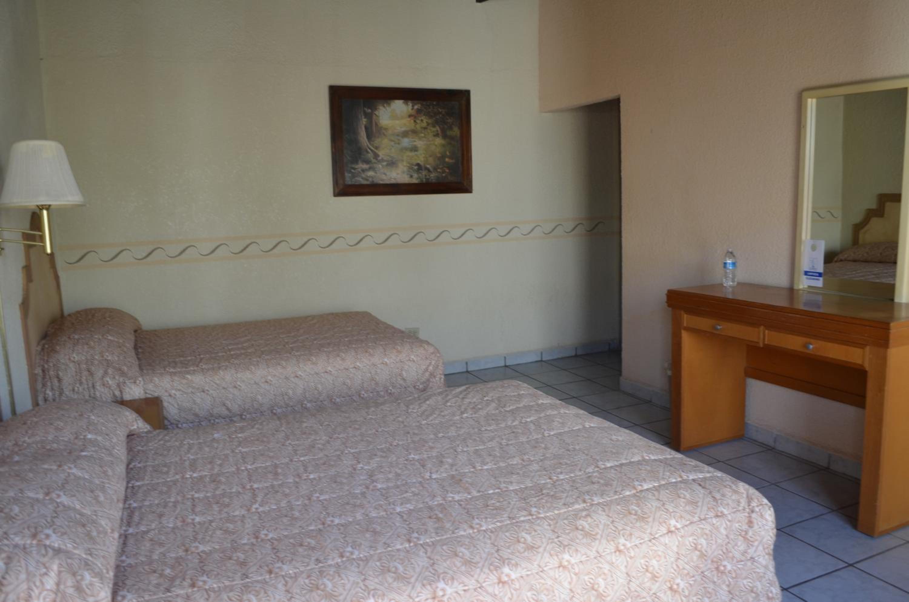 Double Room - Photo 2
