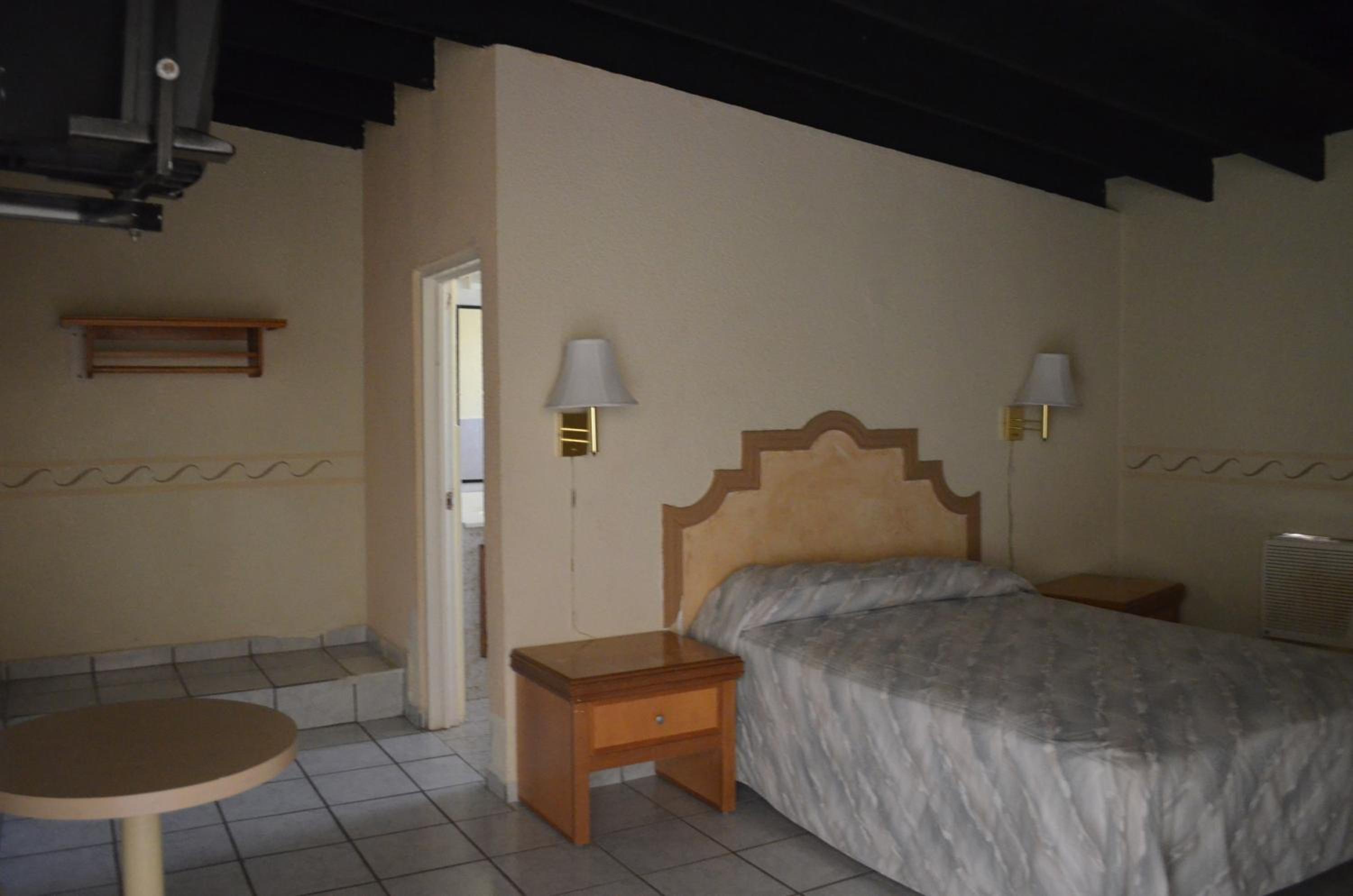 Double Room - Photo 3