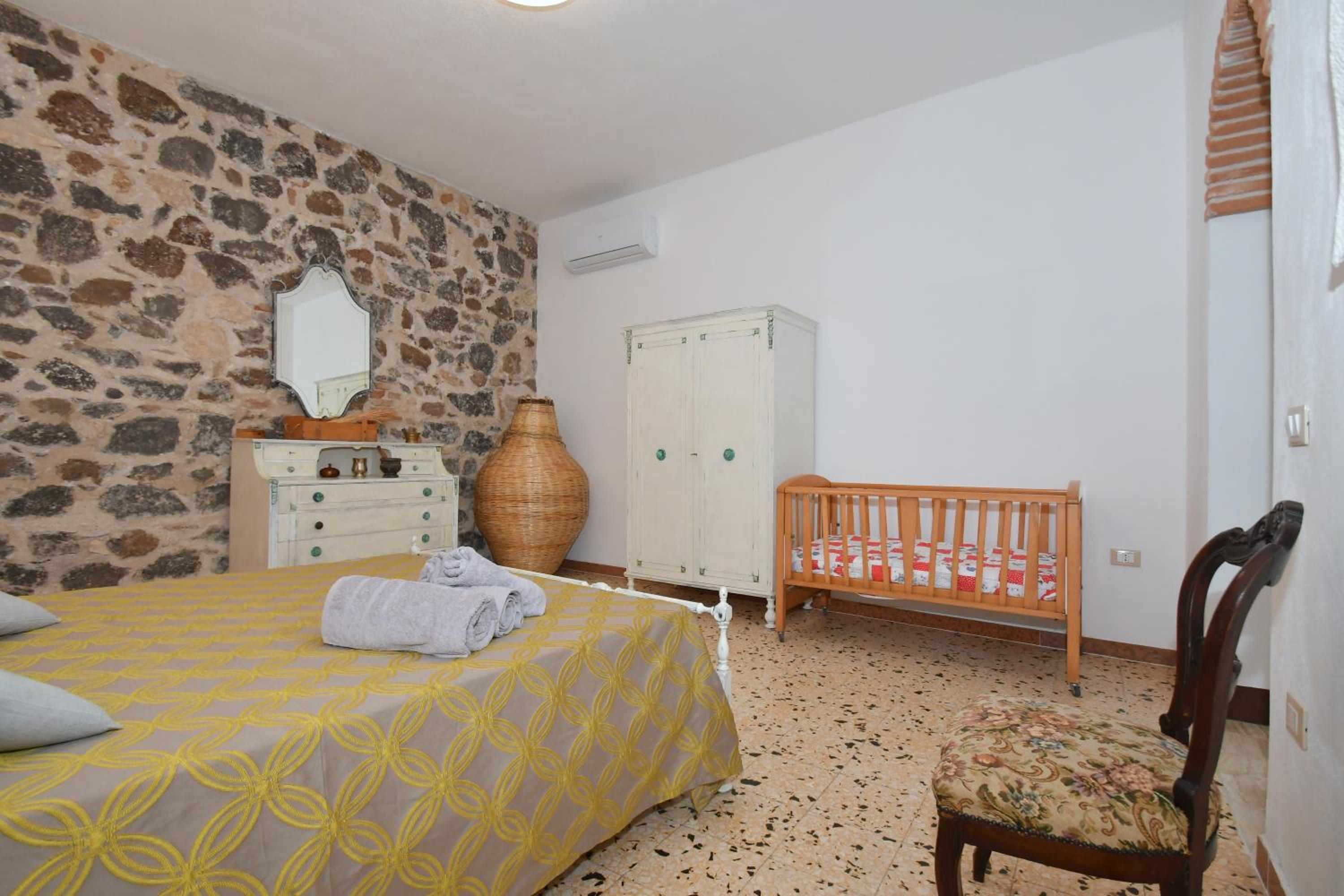 Double Room with Private Bathroom photo 3