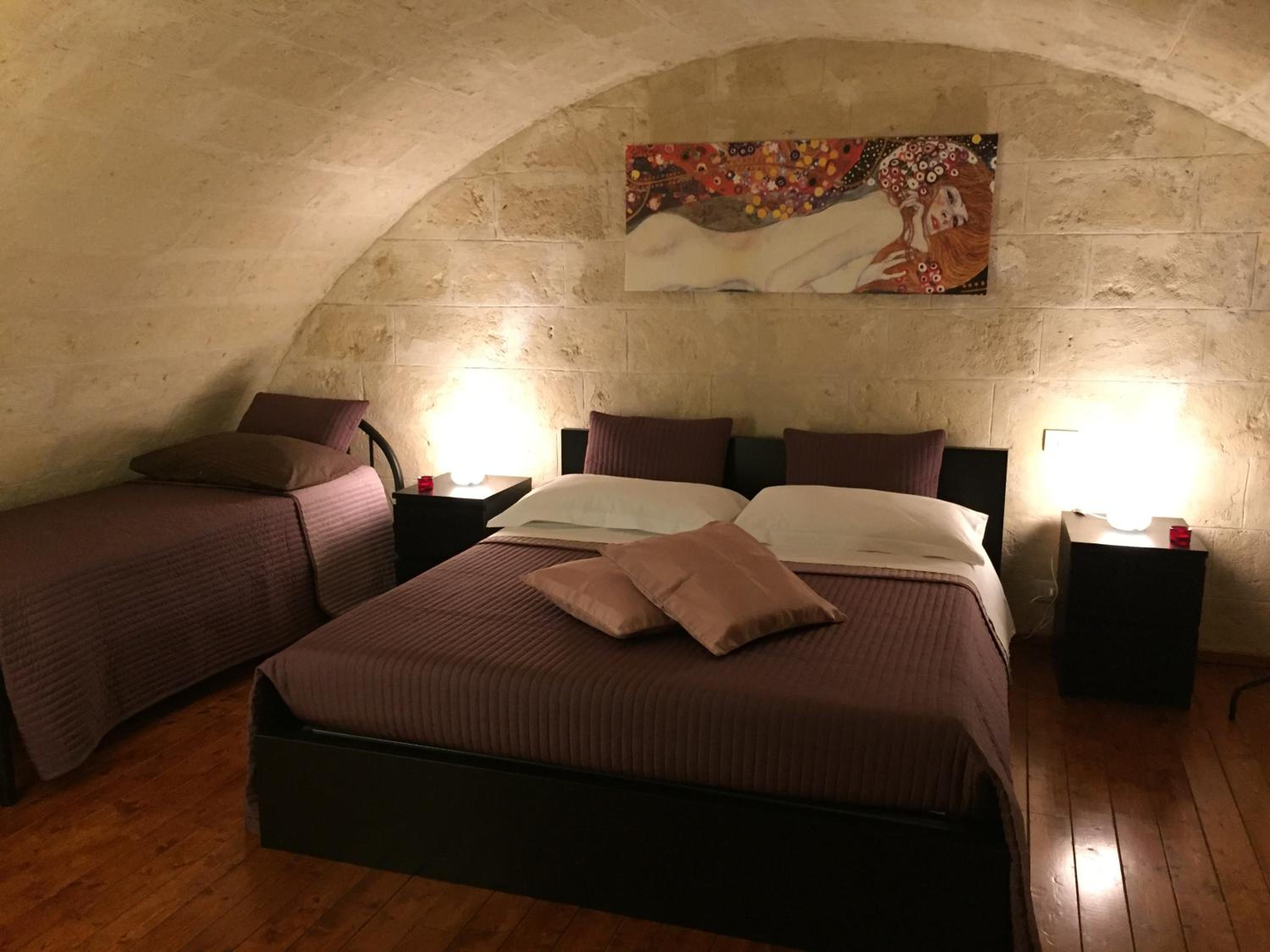Two-Bedroom Apartment - Split Level