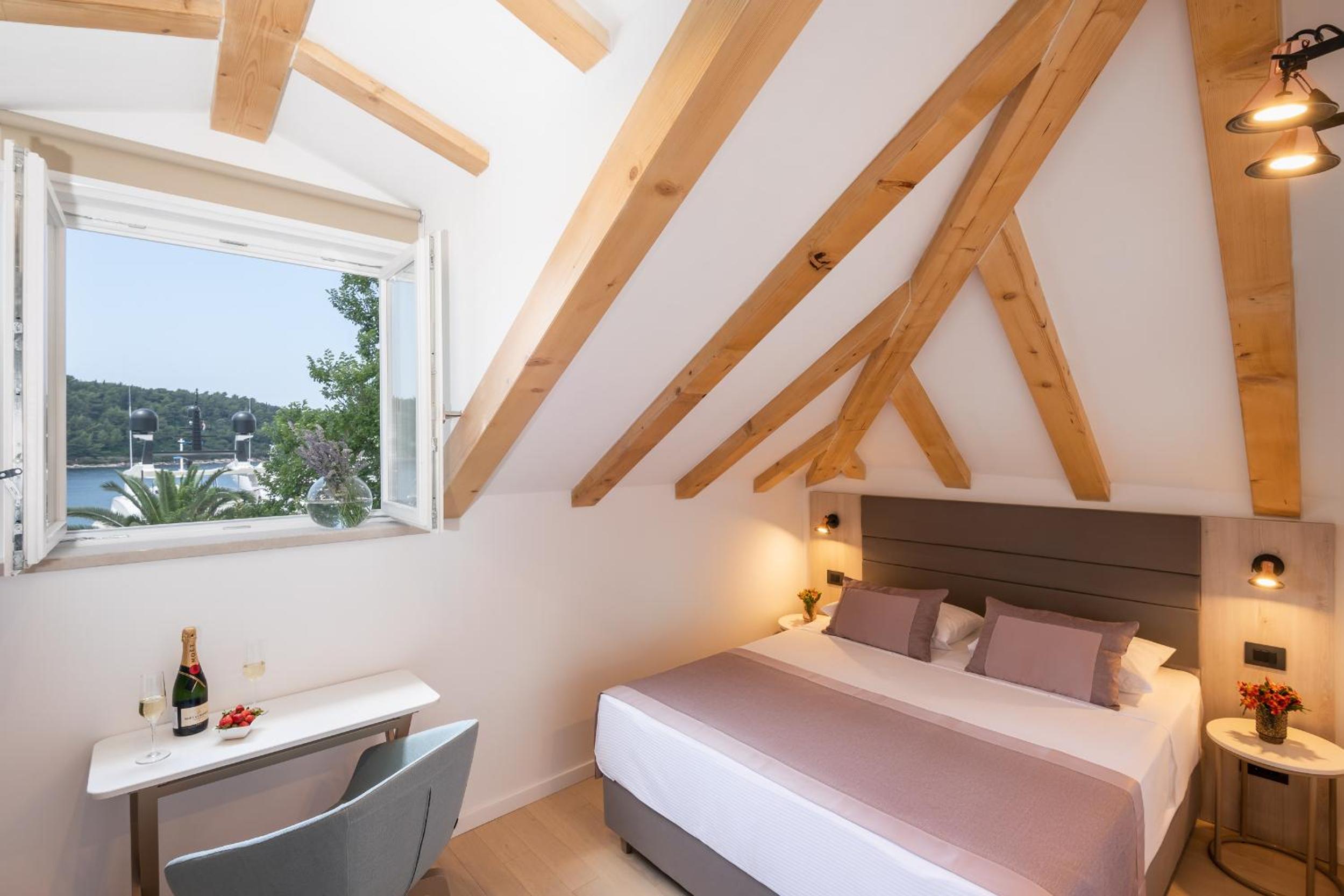 Superior Double Room - Photo 3