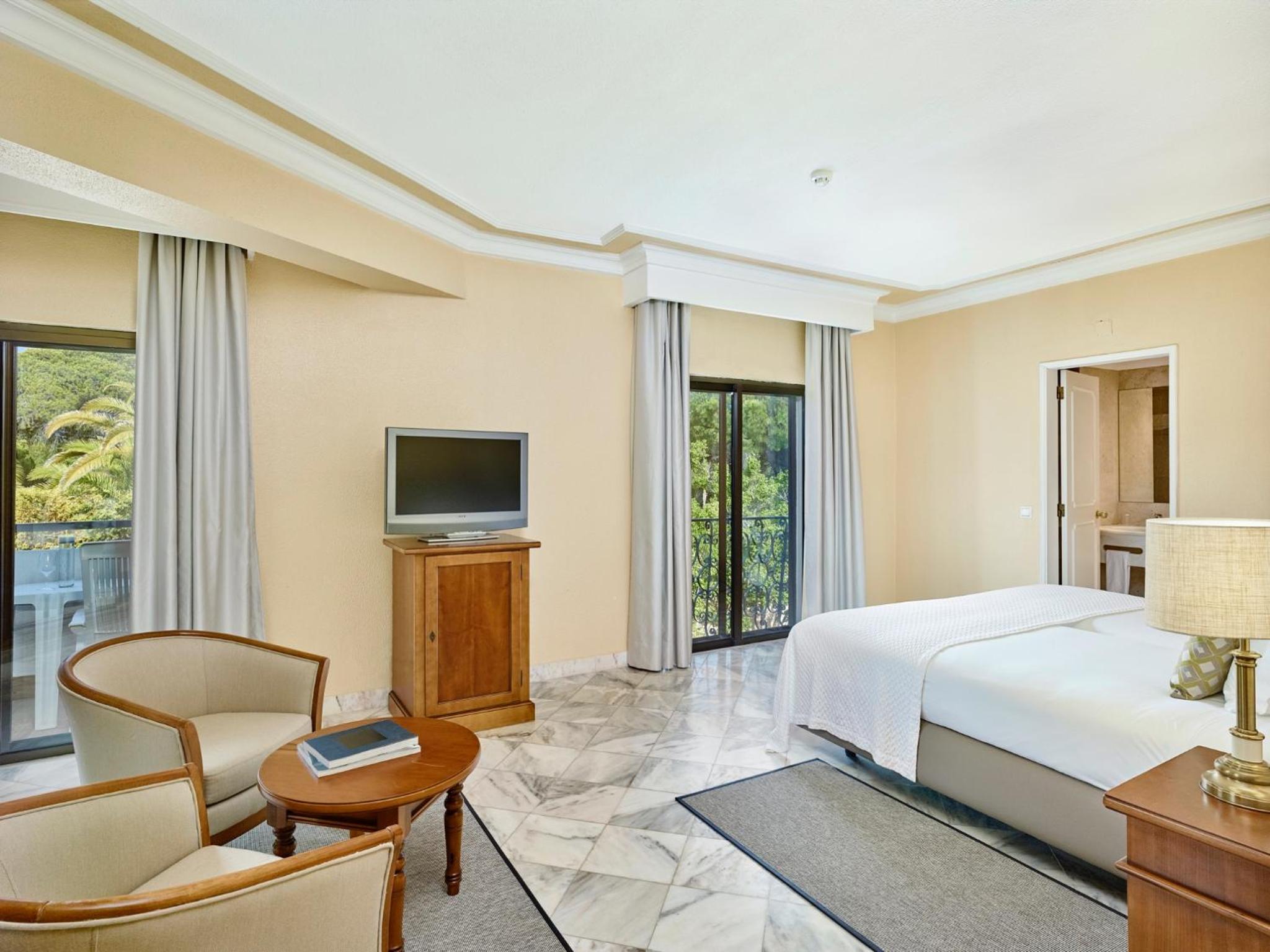 Standard Double or Twin Room - Photo 1