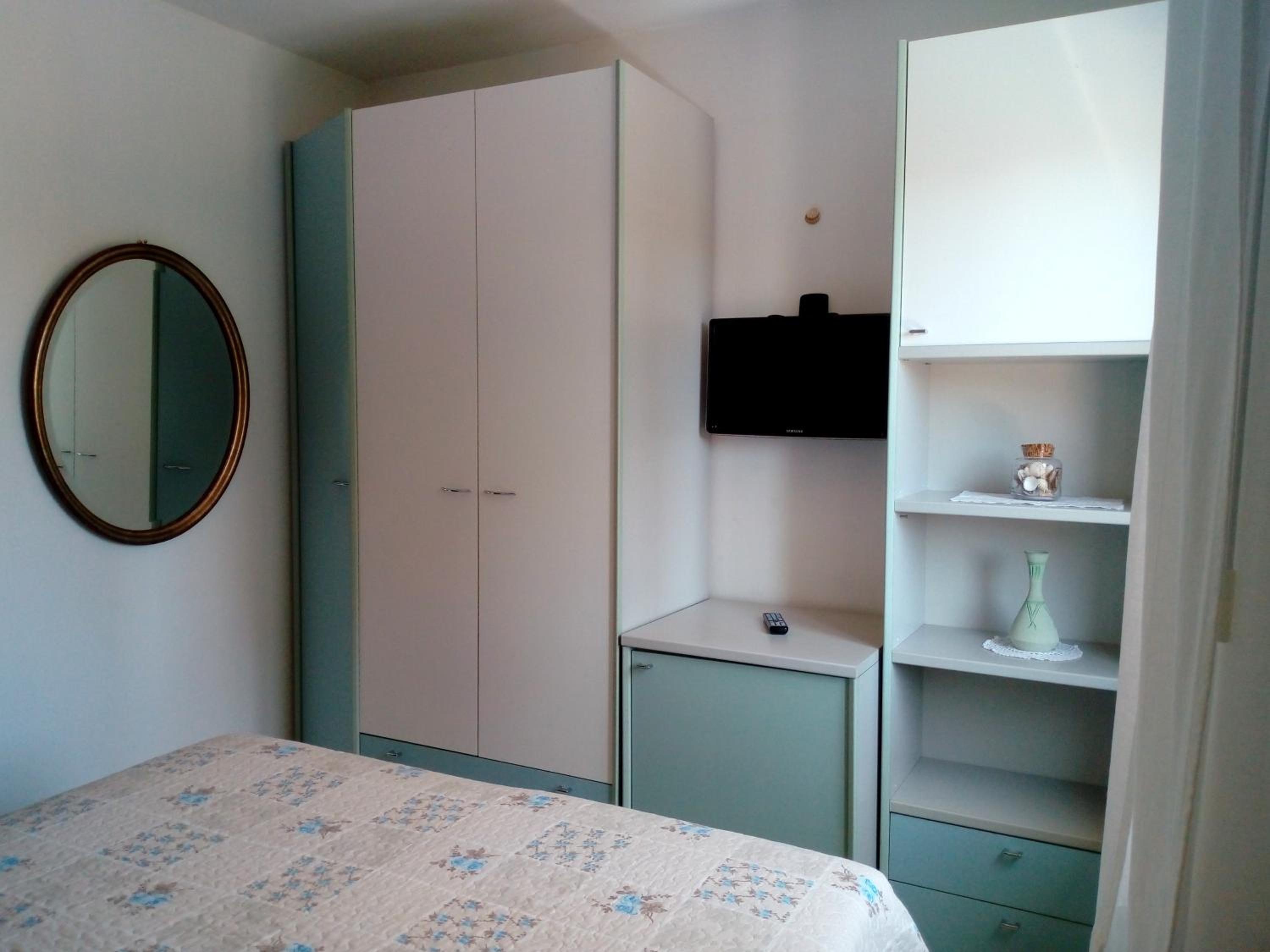 Two-Bedroom House photo 3