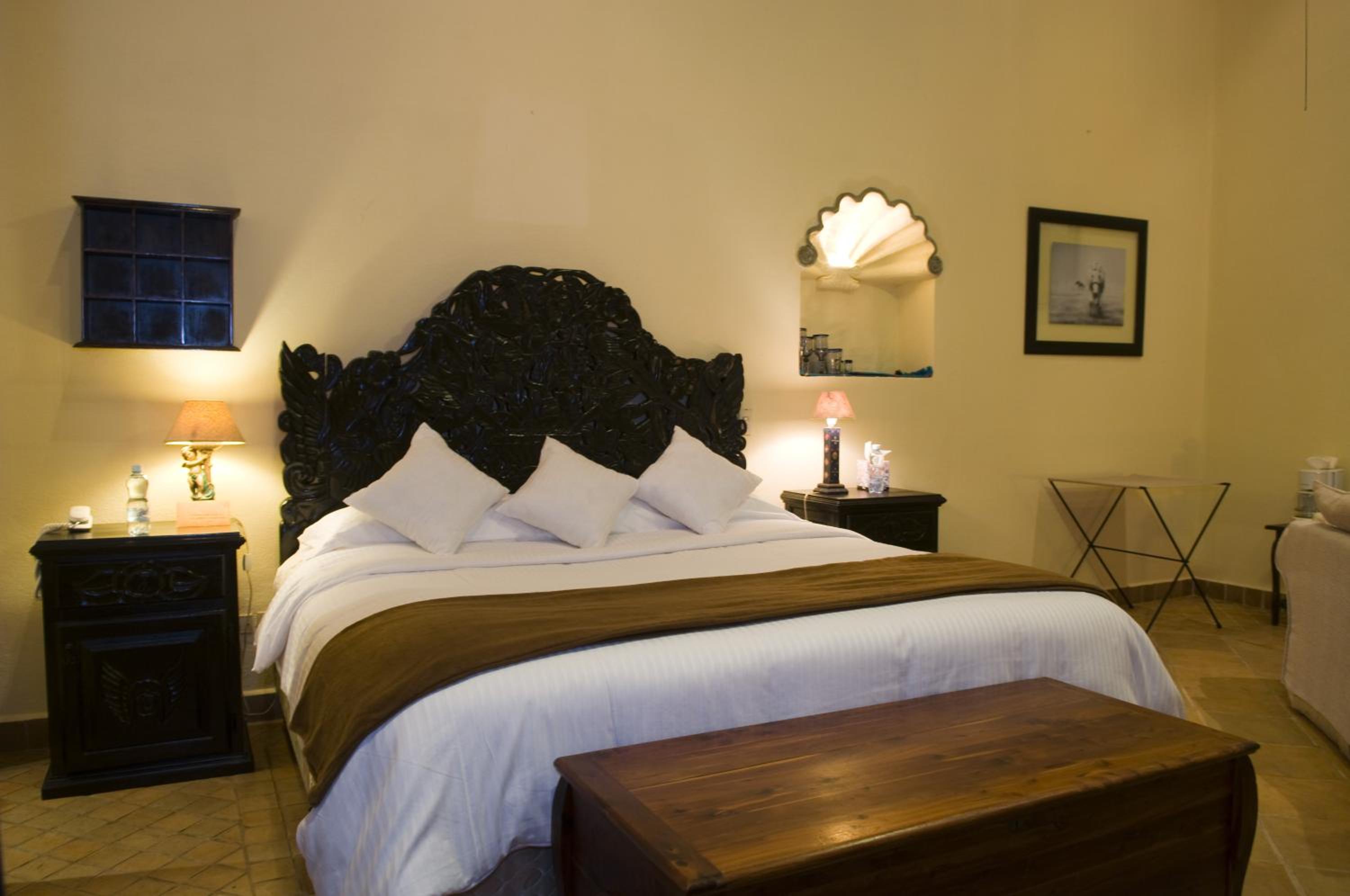 Deluxe Suite - Photo 33