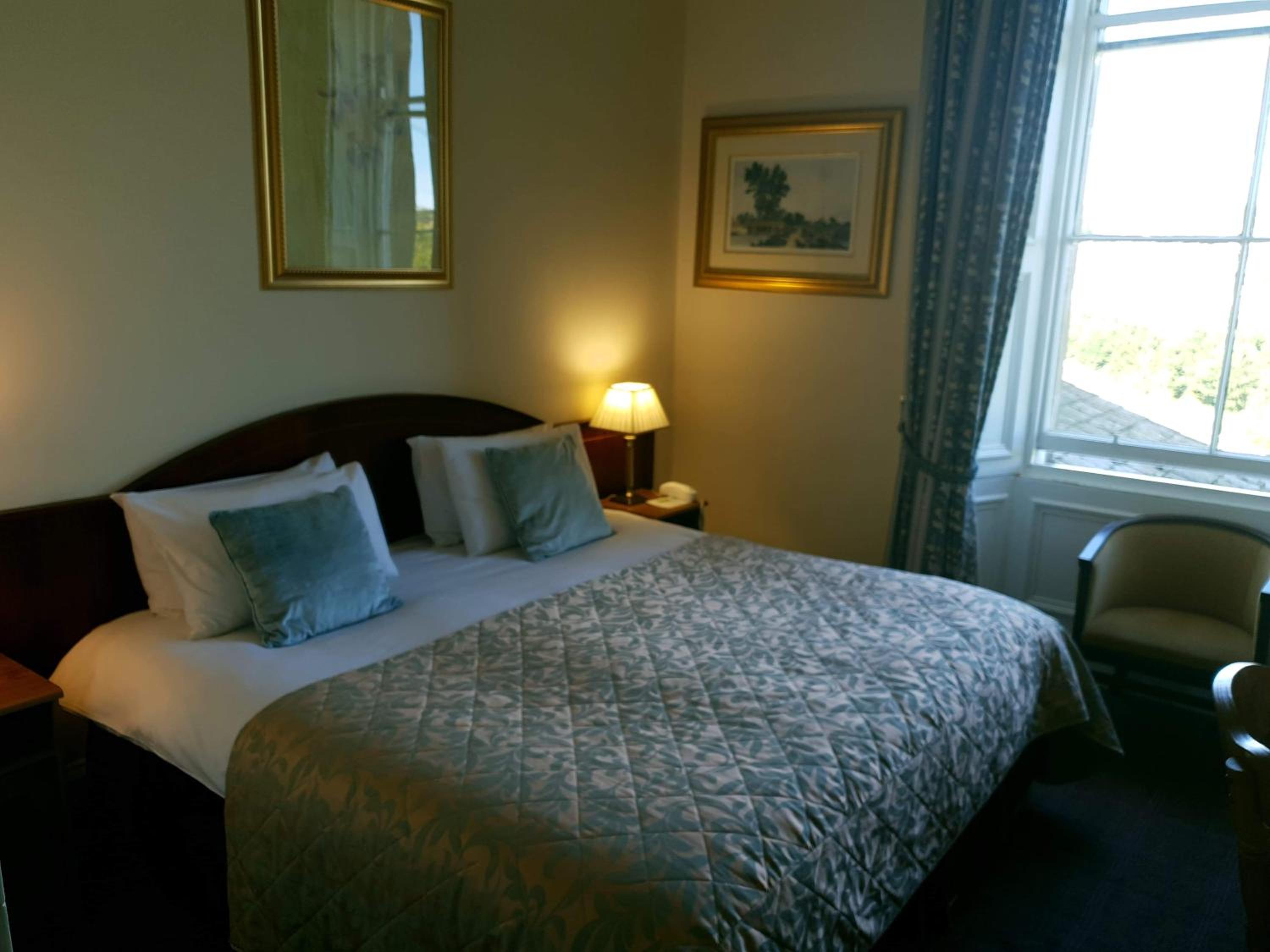 Double or Twin Room - Photo 3