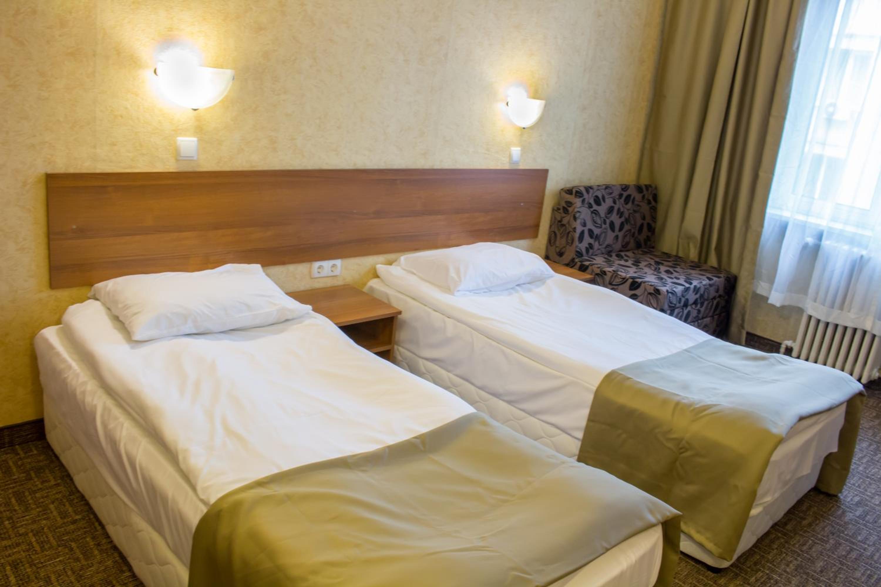 Double or Twin Room - Photo 17