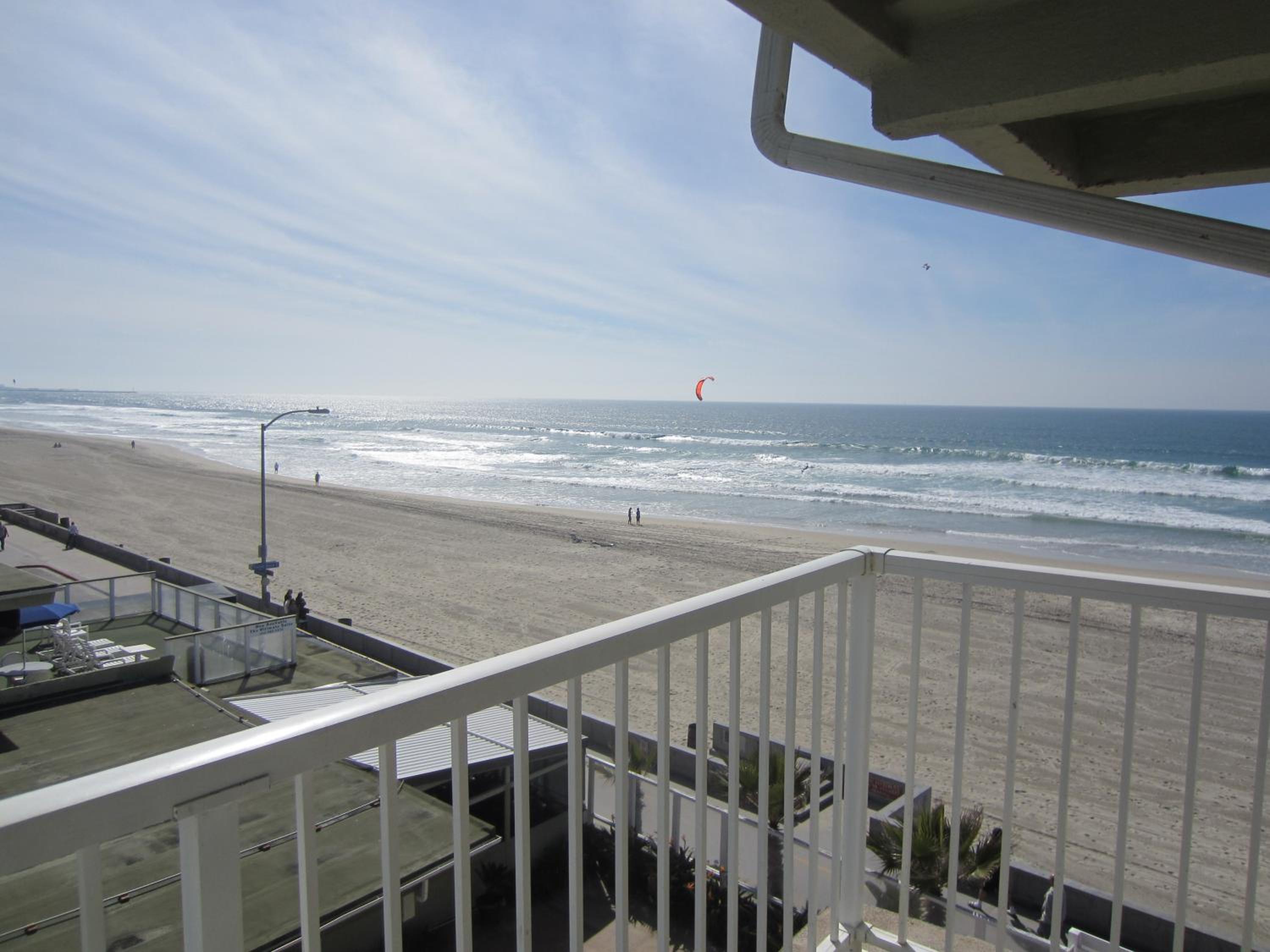 Double Room with Ocean View - Photo 3