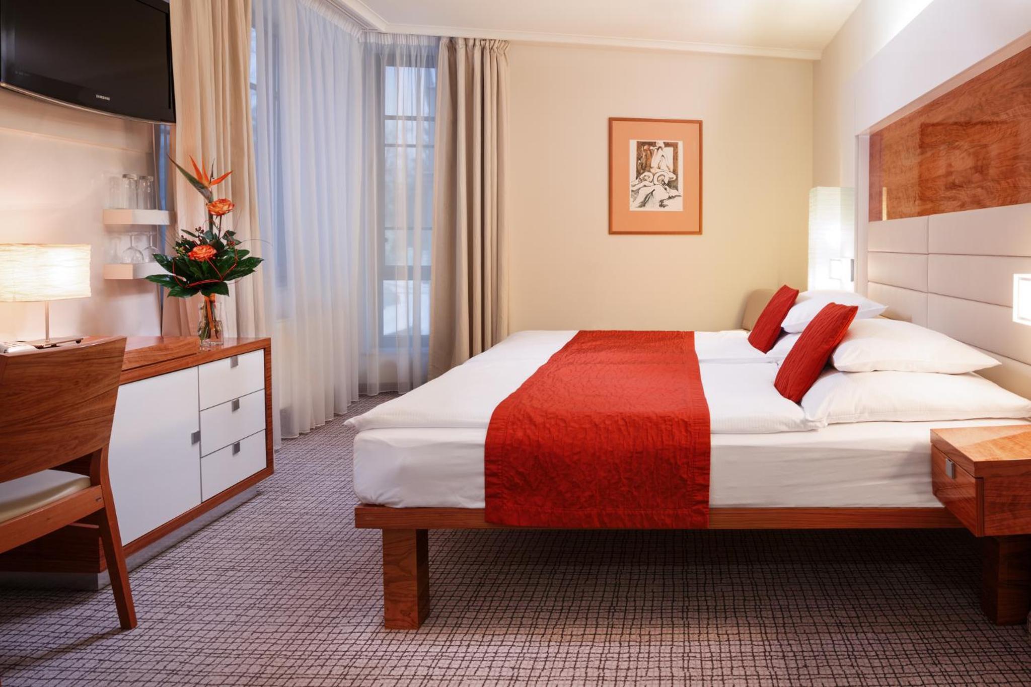 Classic Double Room with Wellness Access photo 2