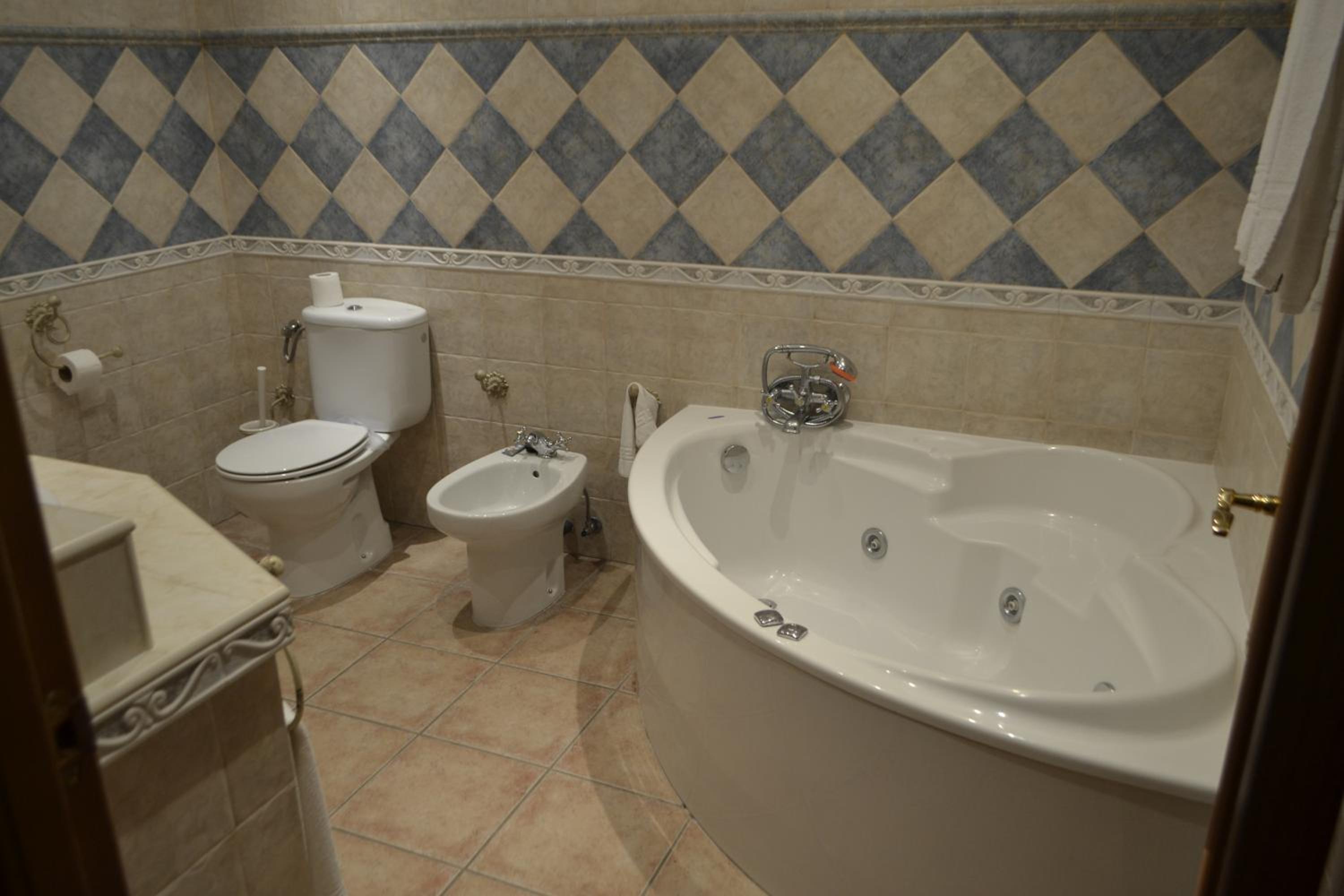 Deluxe Queen Room photo 2