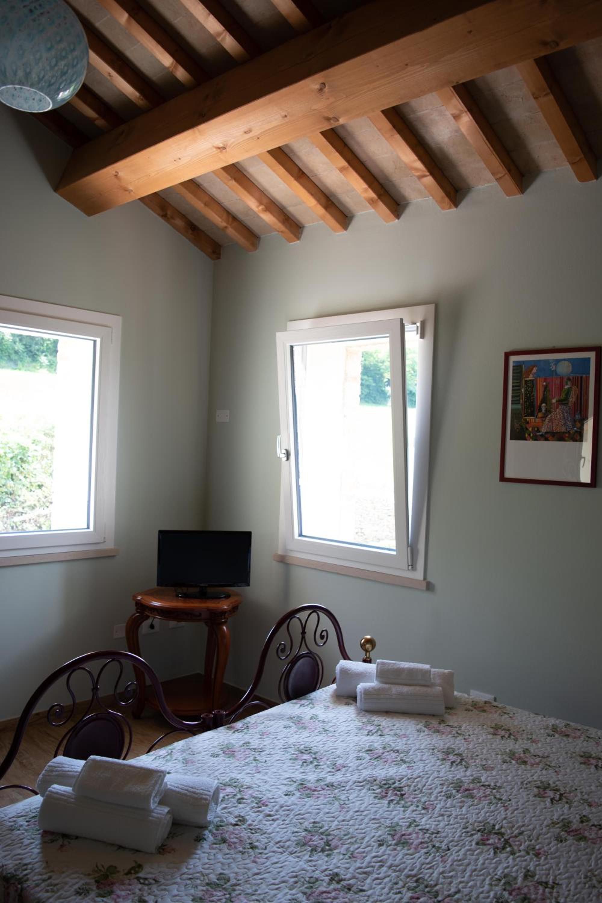 Large Double Room photo 1