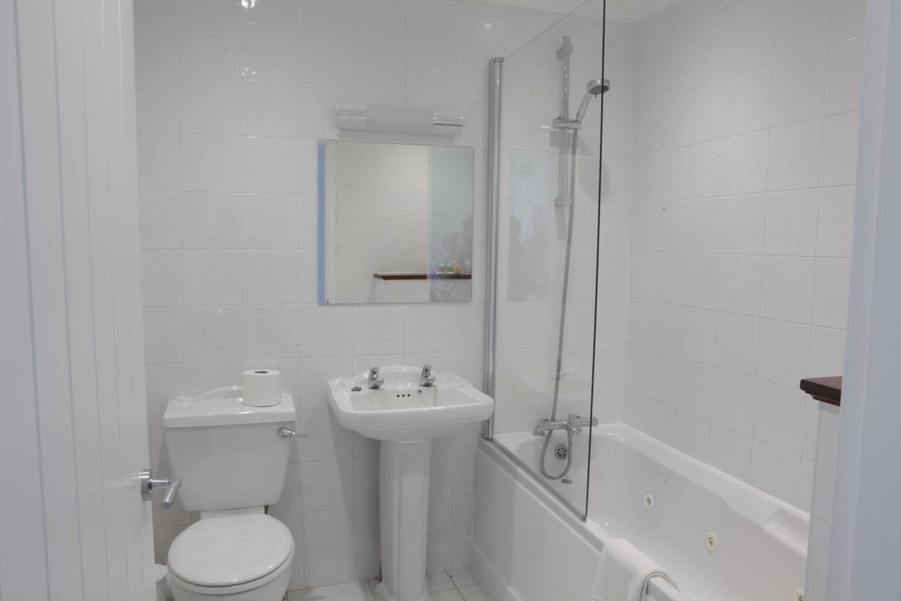 Standard Double Room - Photo 6