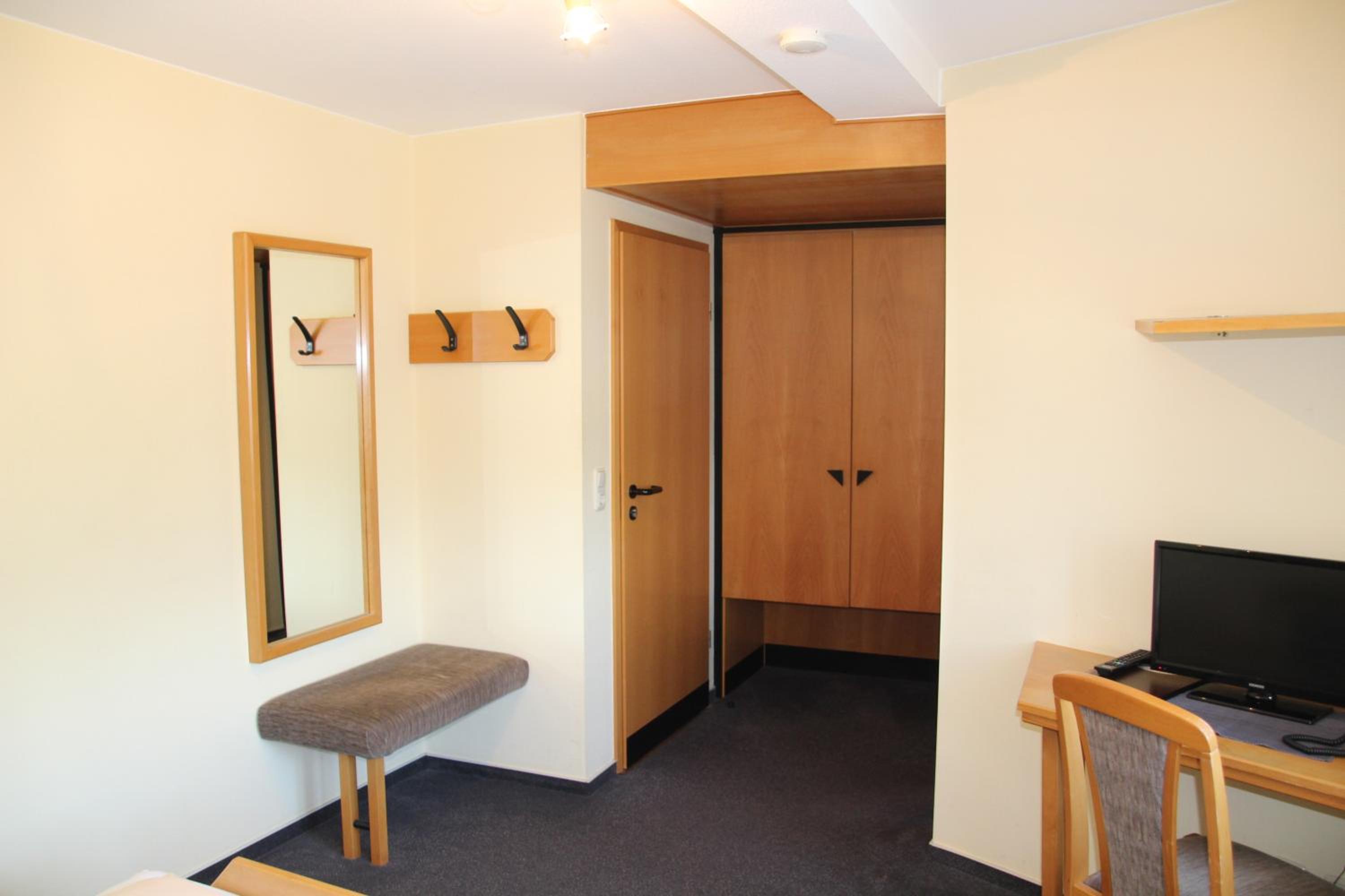 Double Room with Private Bathroom photo 2