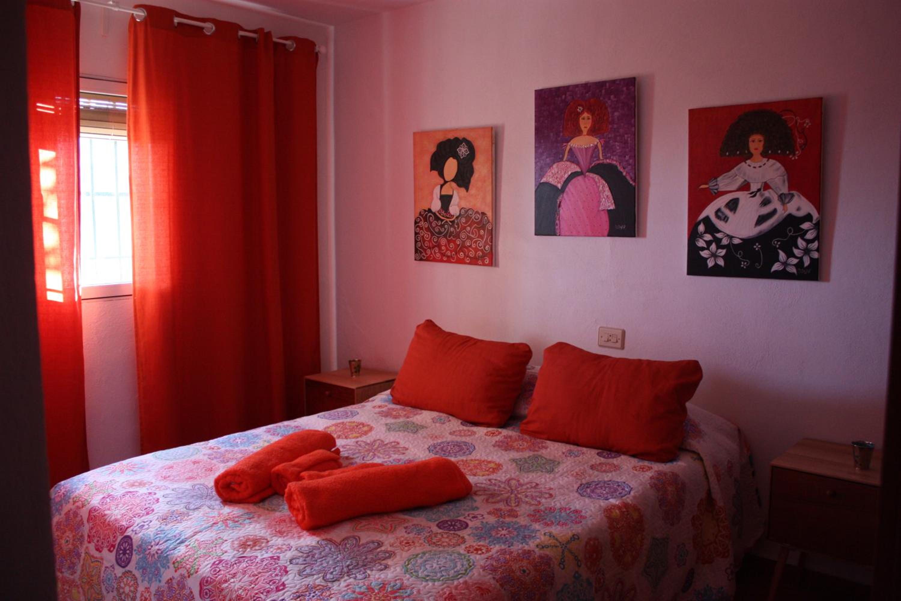 Four-Bedroom House photo 2