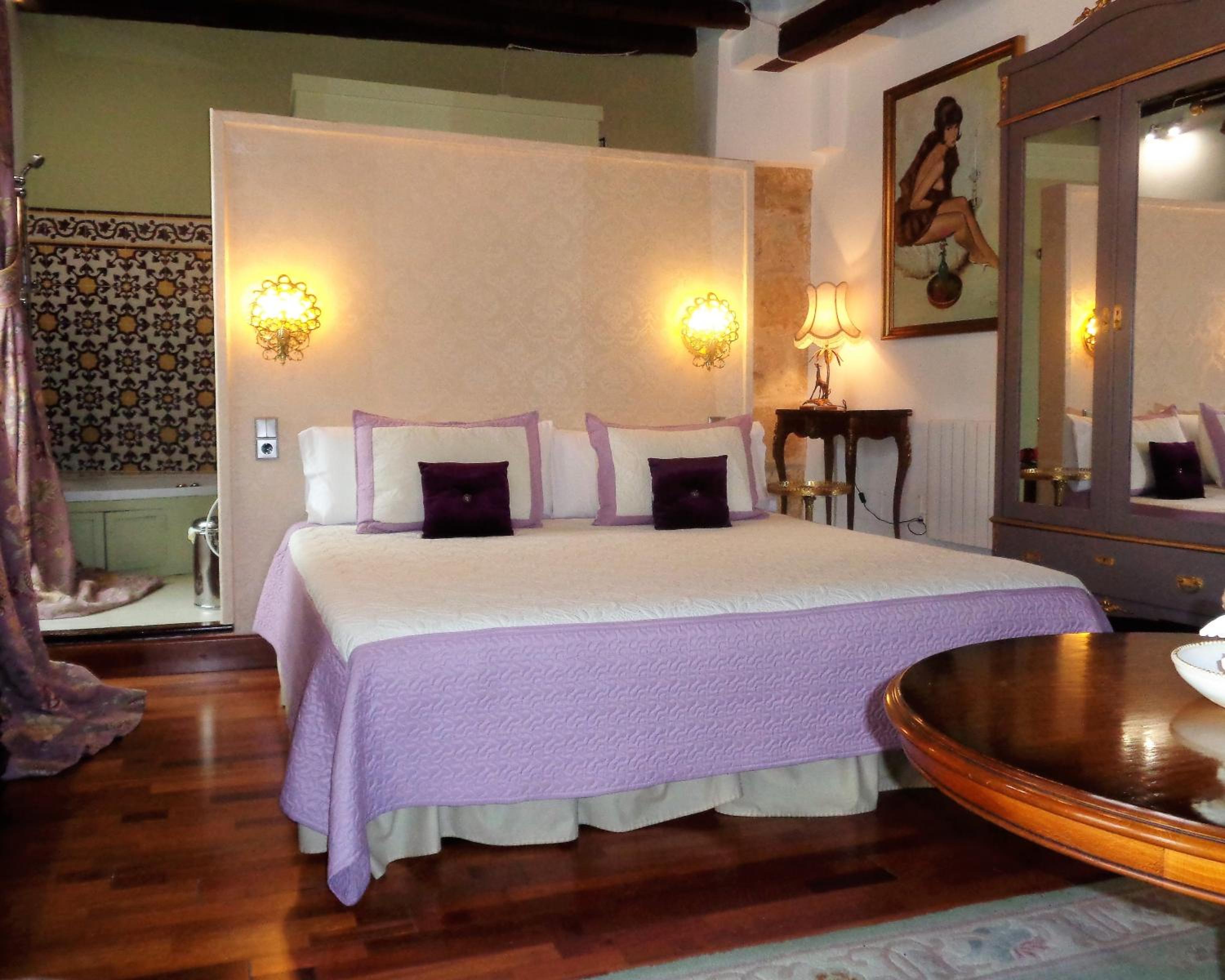 Deluxe Double Room - Photo 53