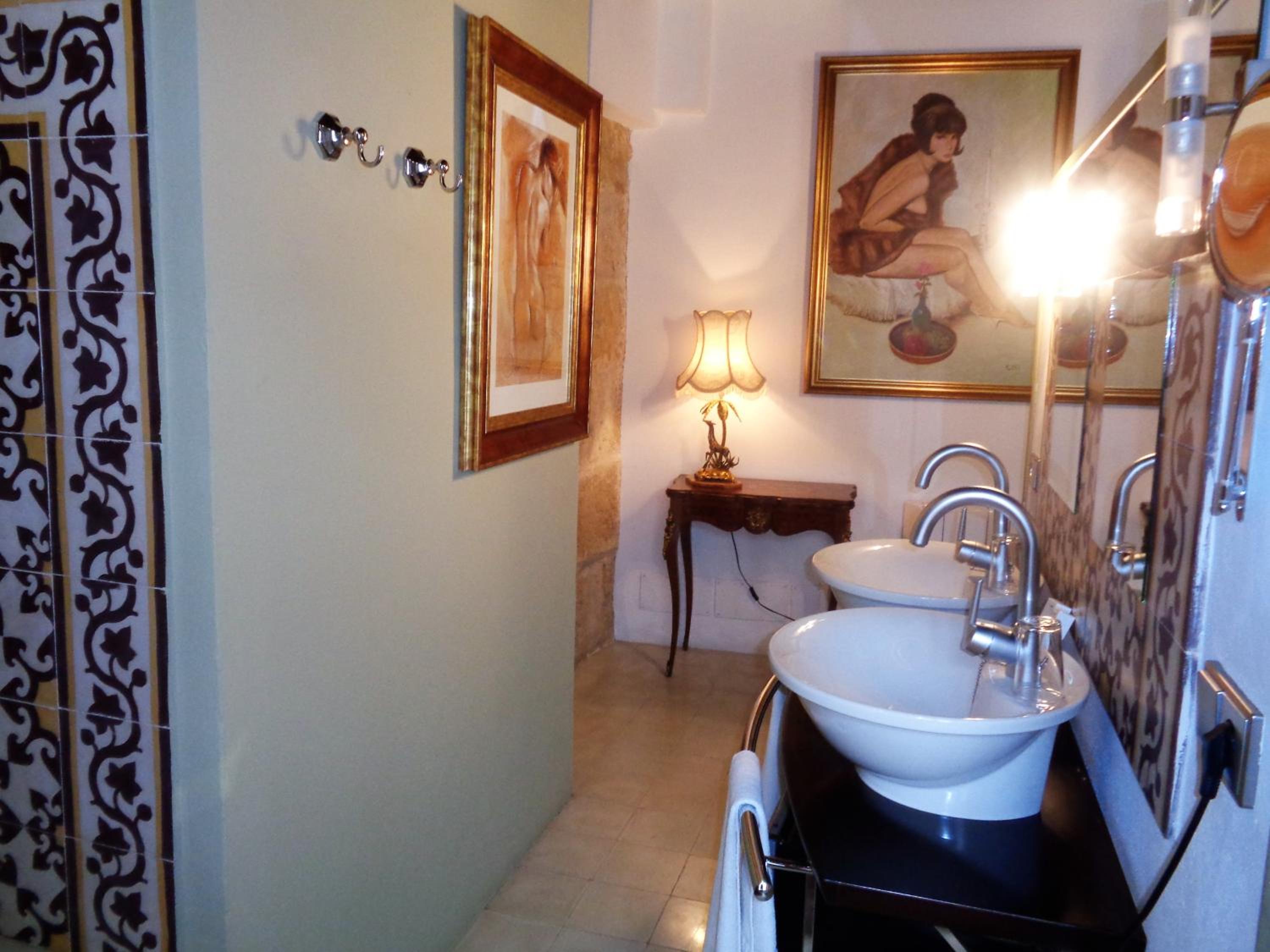 Deluxe Double Room - Photo 3