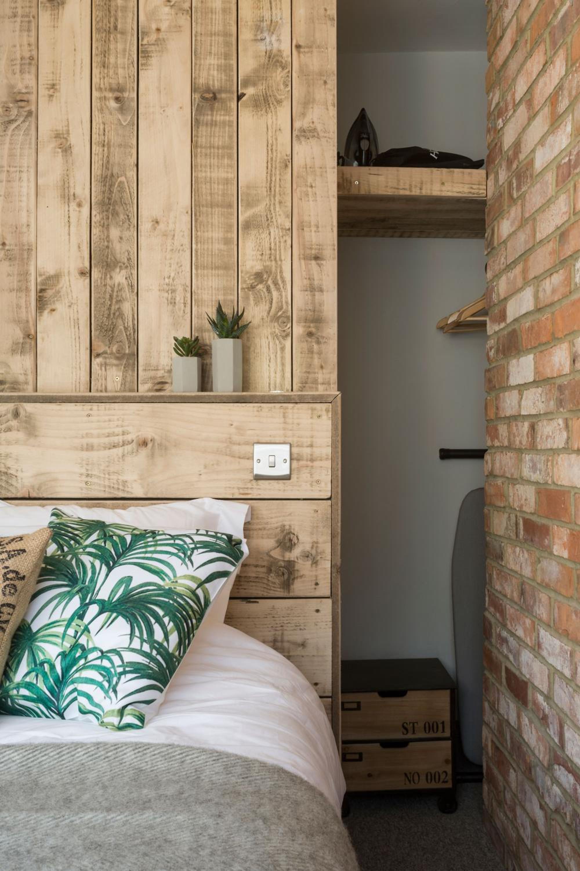 Double or Twin Room - Photo 7