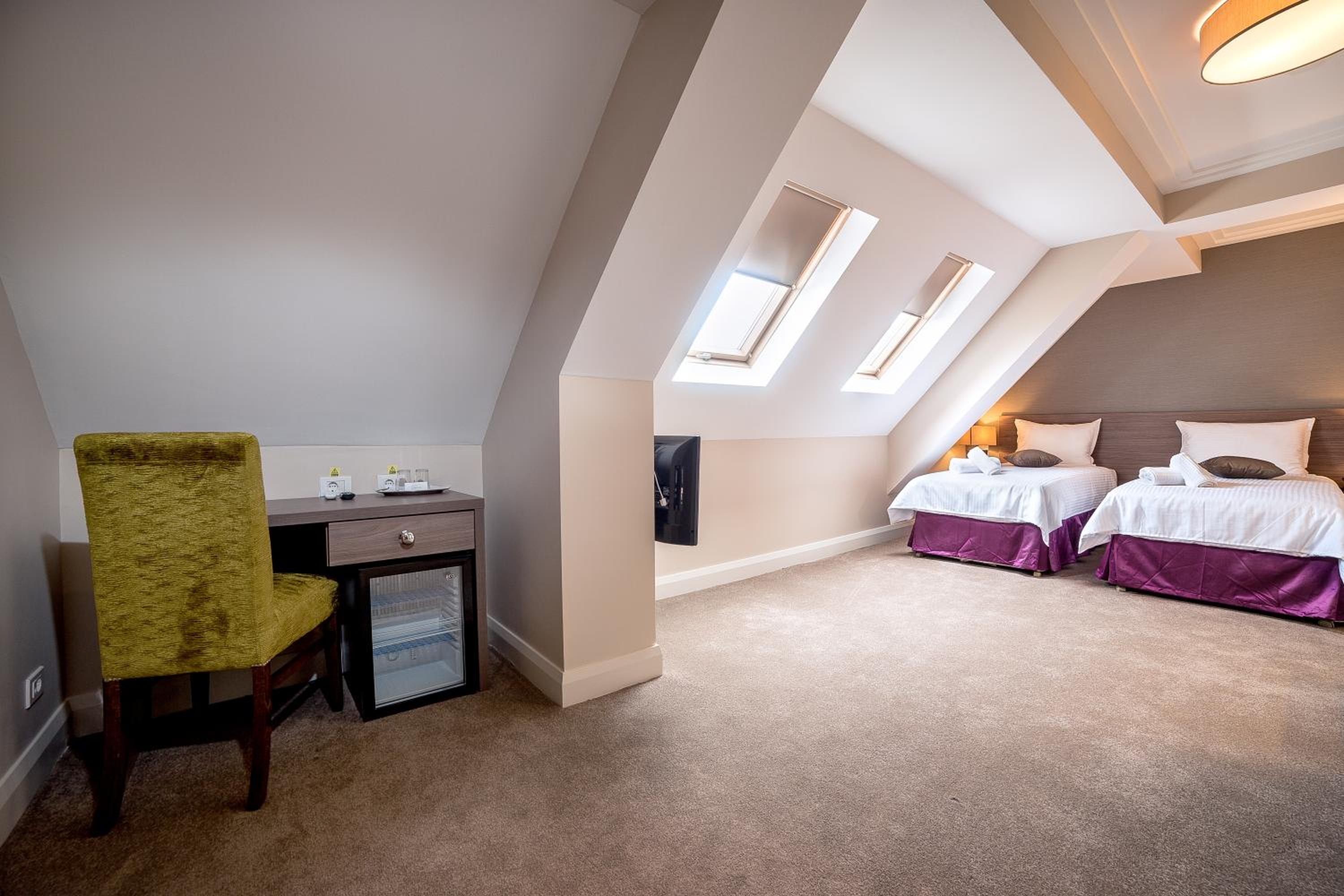 Double or Twin Room - Disability Access photo 3