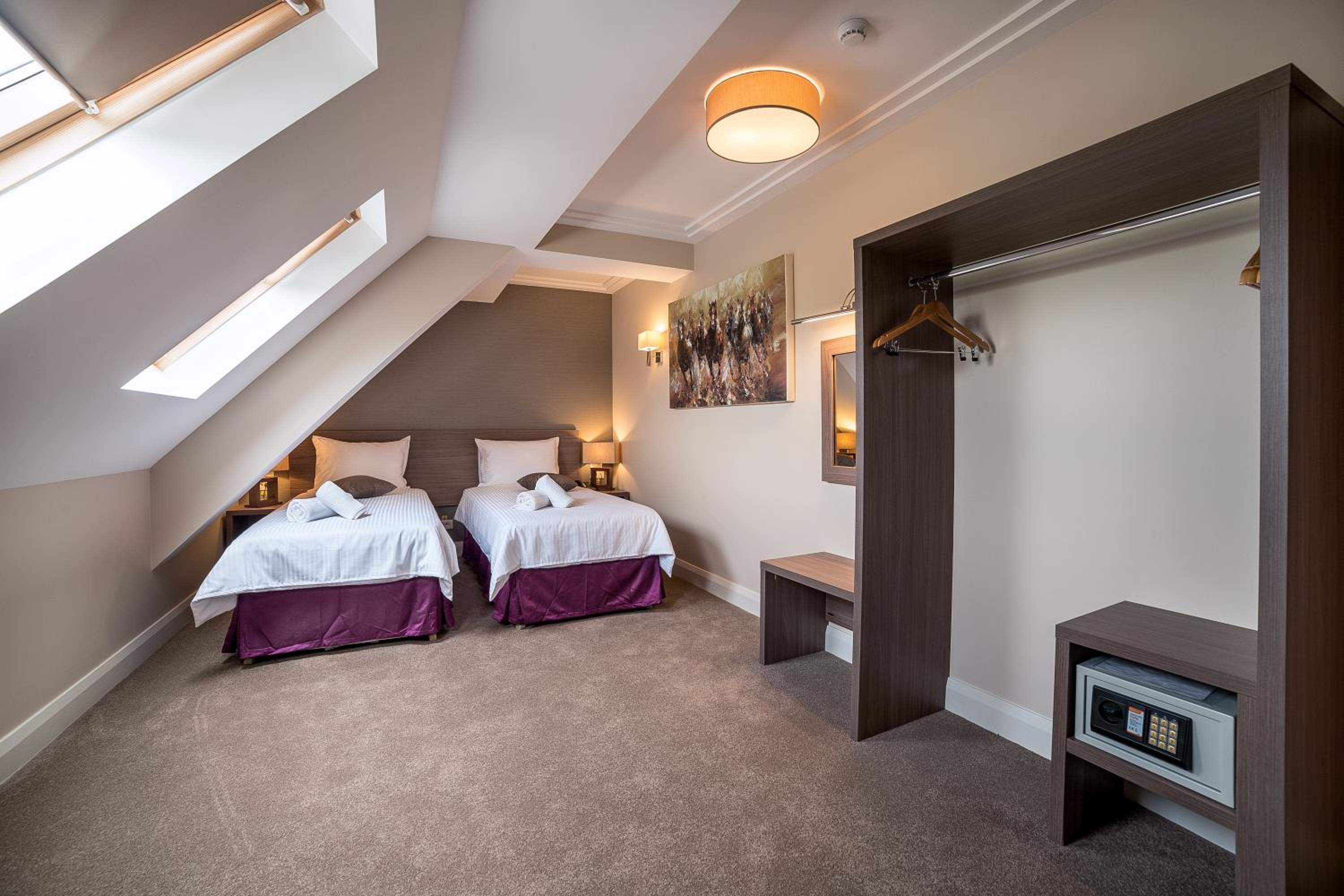 Double or Twin Room - Disability Access photo 1