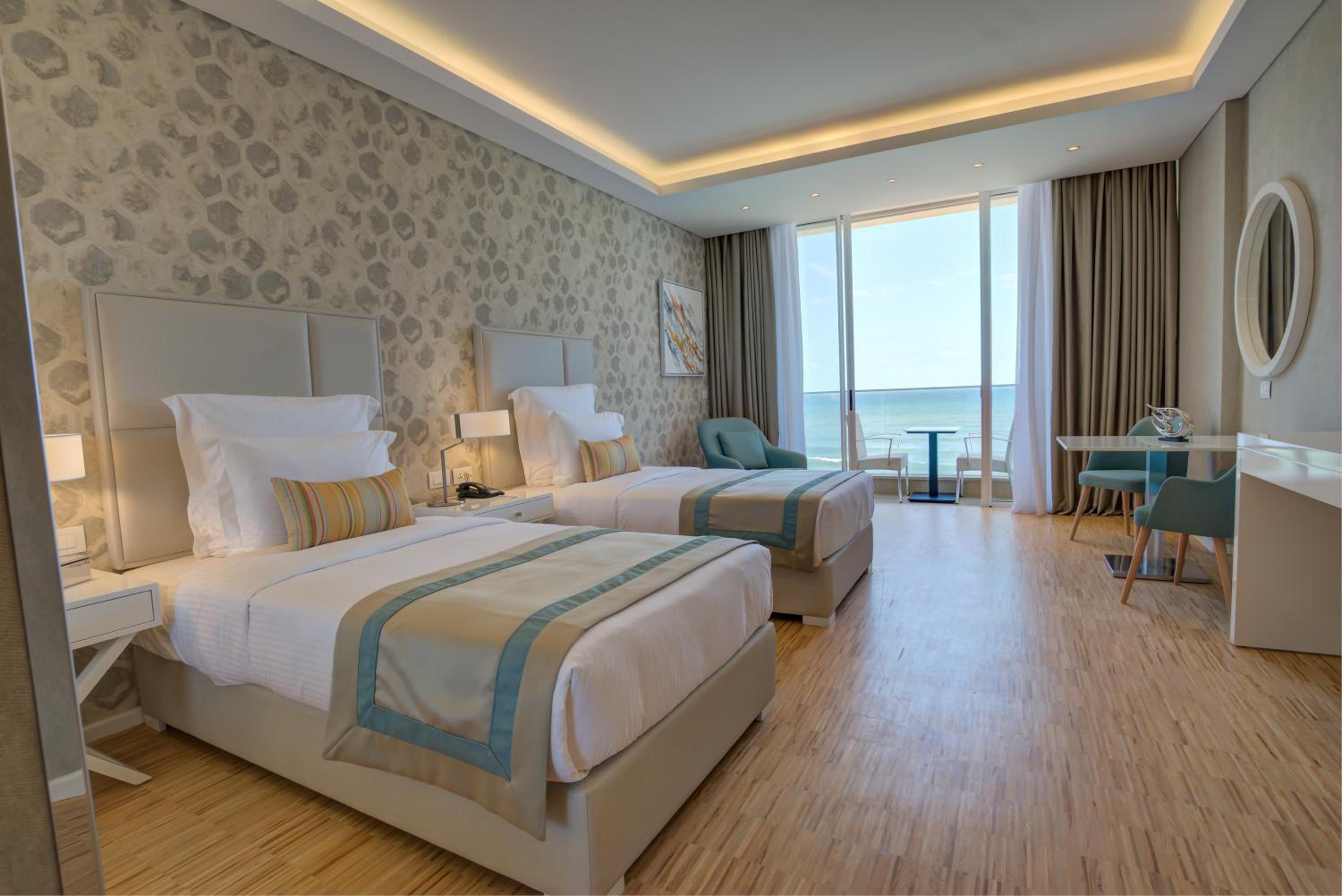 Twin Deluxe Bay Room