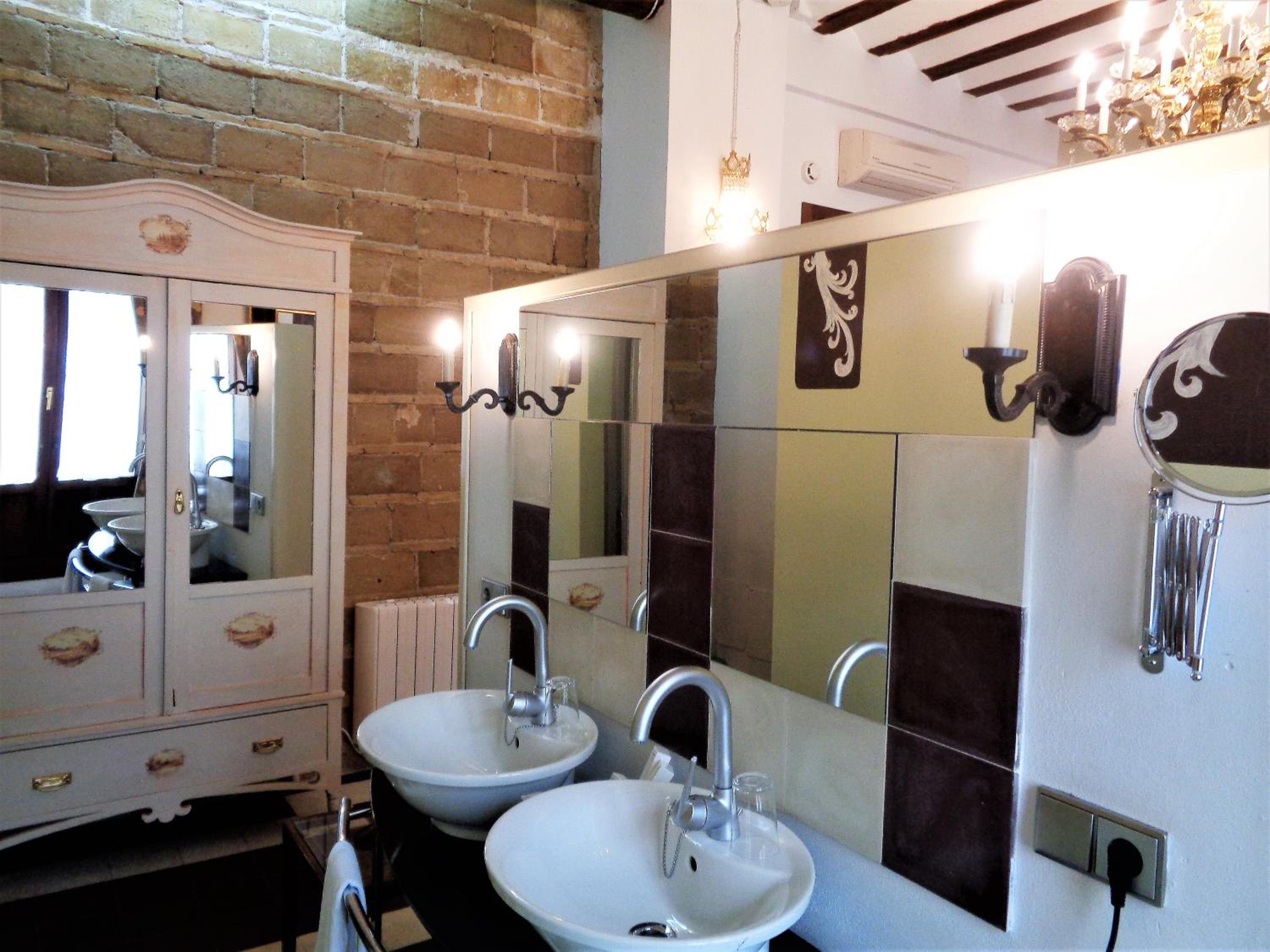Deluxe Double Room - Photo 6