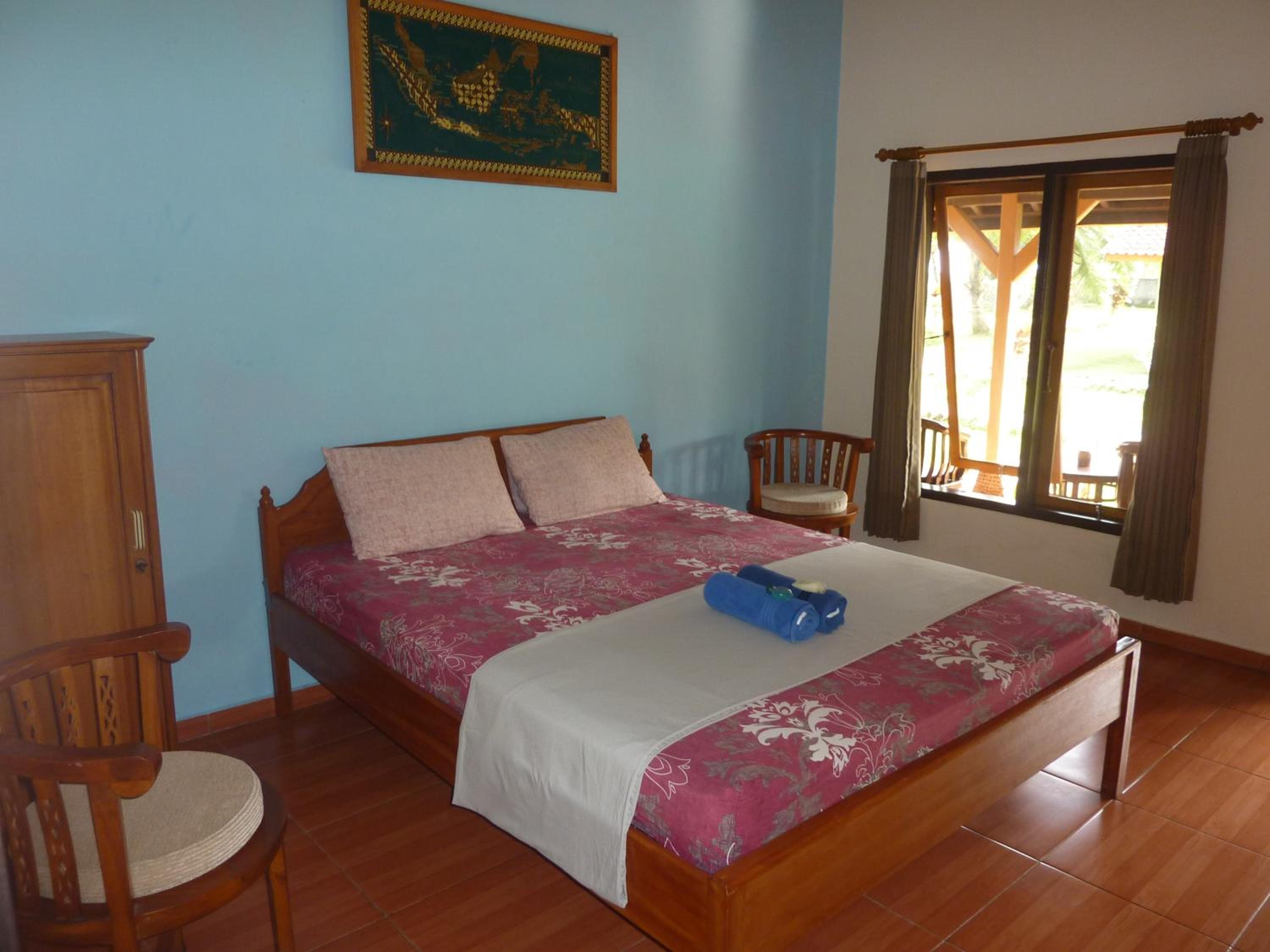 Queen Room with Garden View - Photo 2