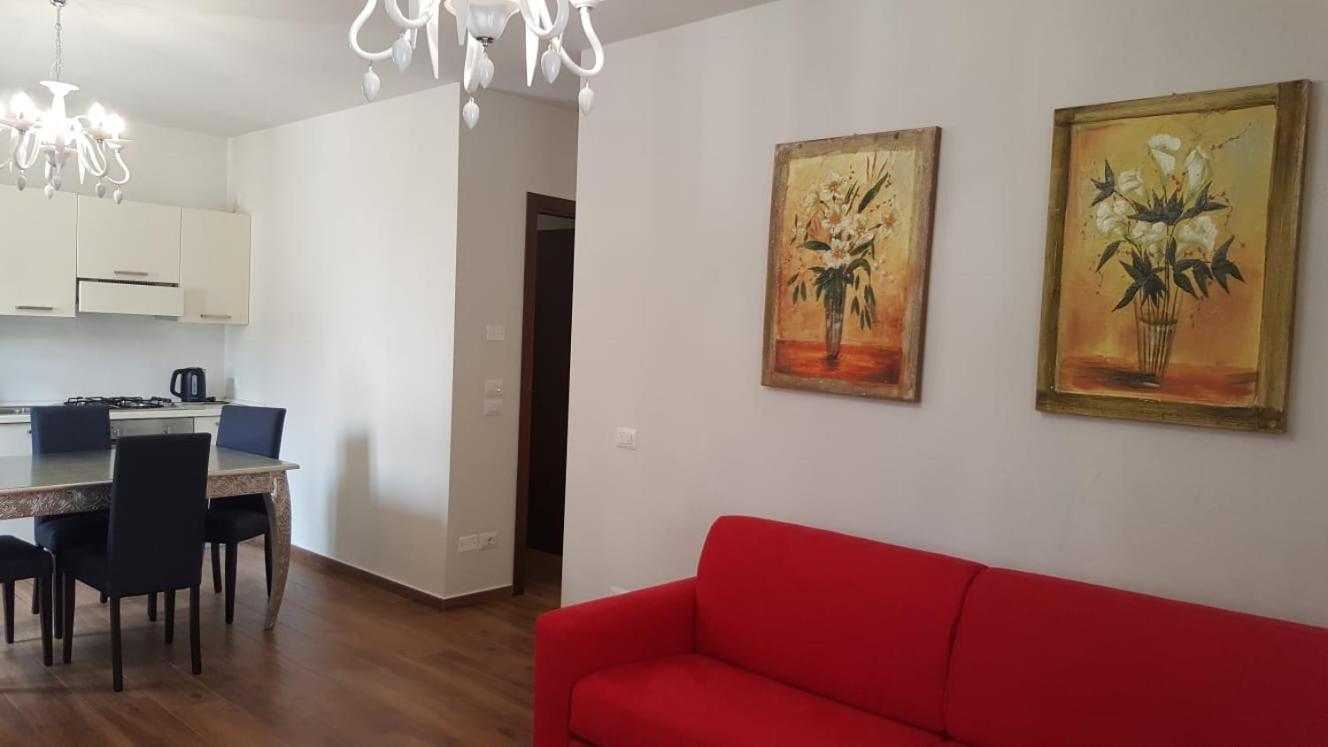 Apartment - Second Floor - Photo 7