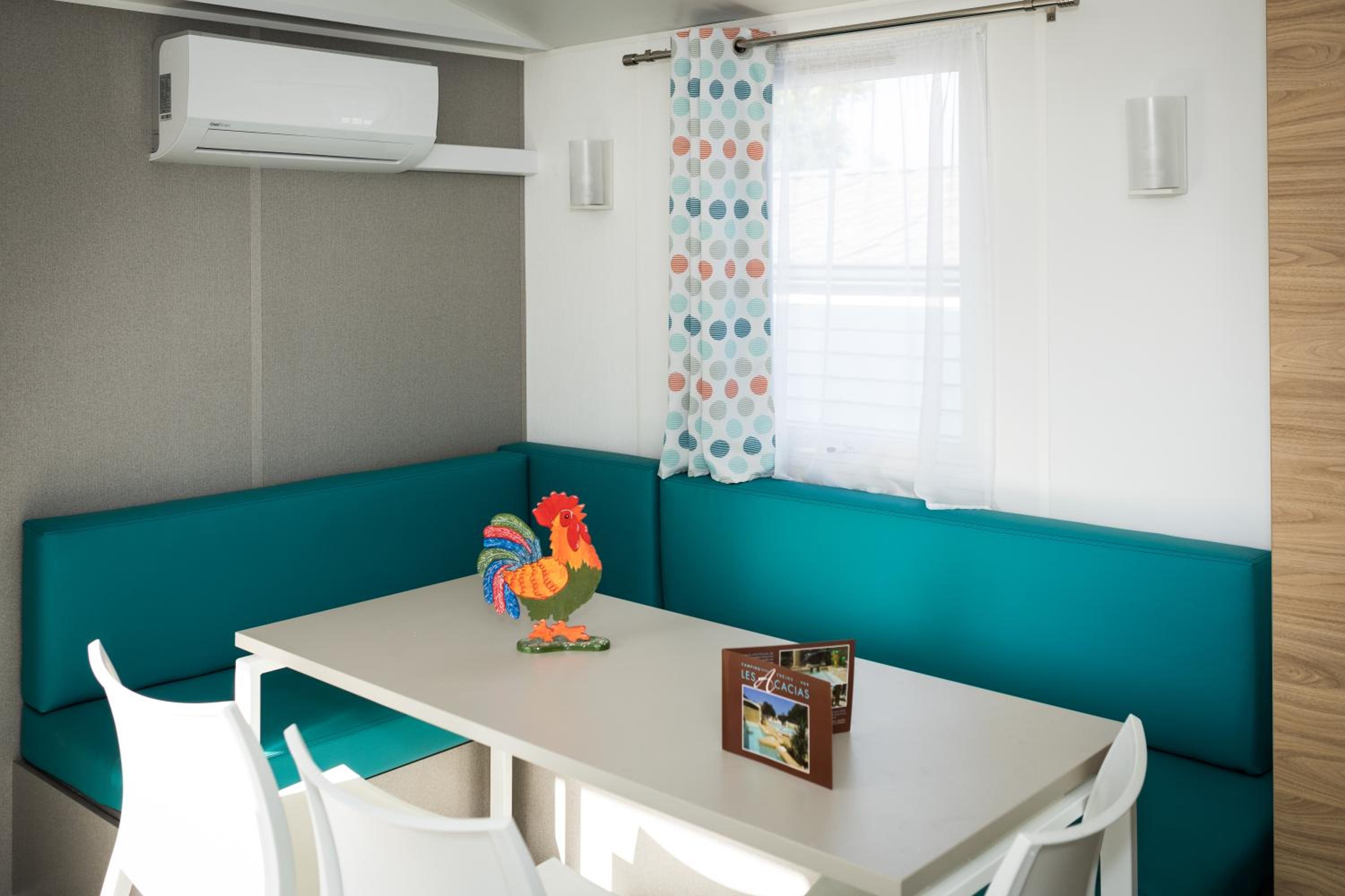 Mobile Home (6 Adults) photo 2