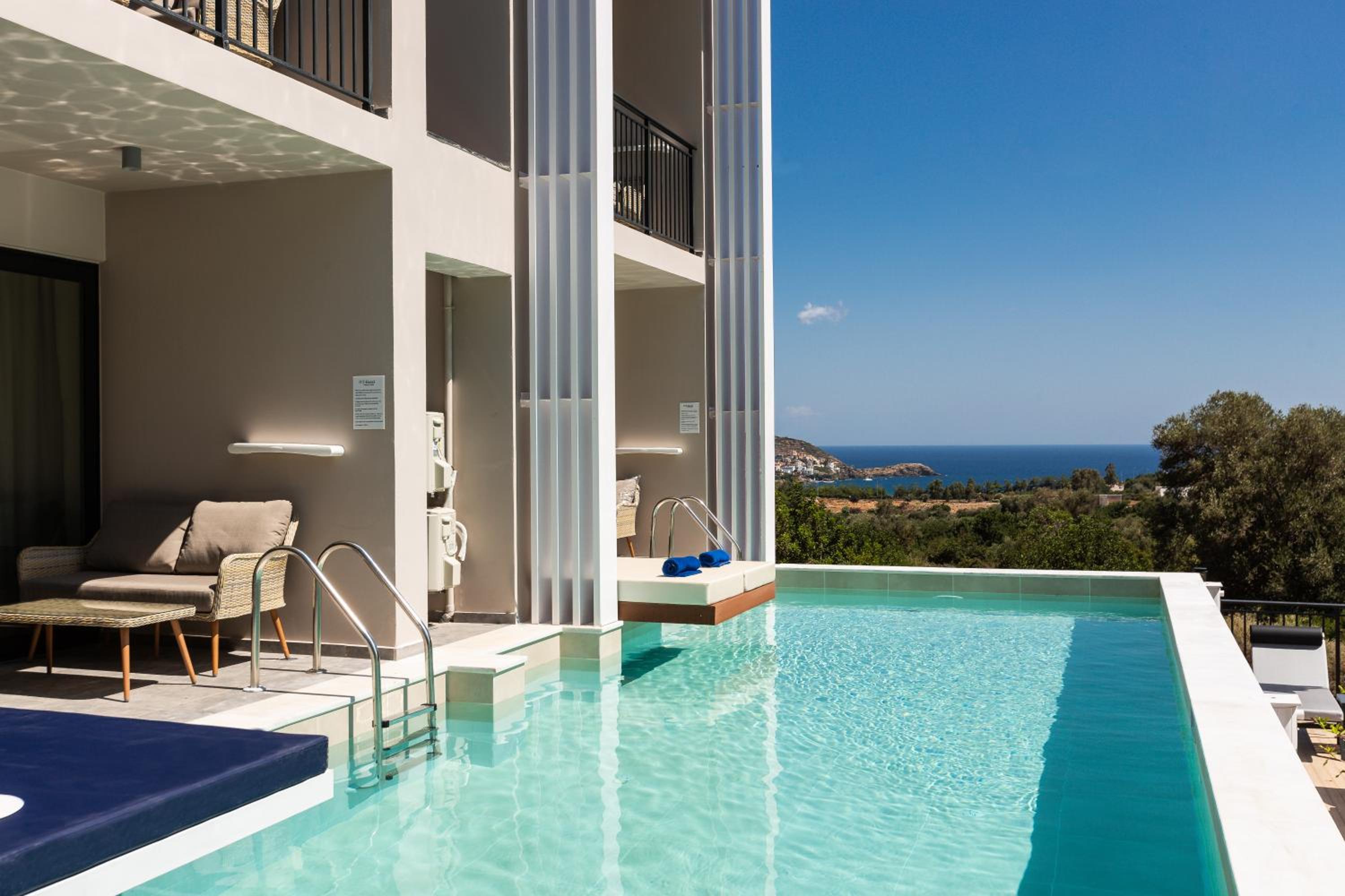 Two-Bedroom Suite Swim Up - Photo 7