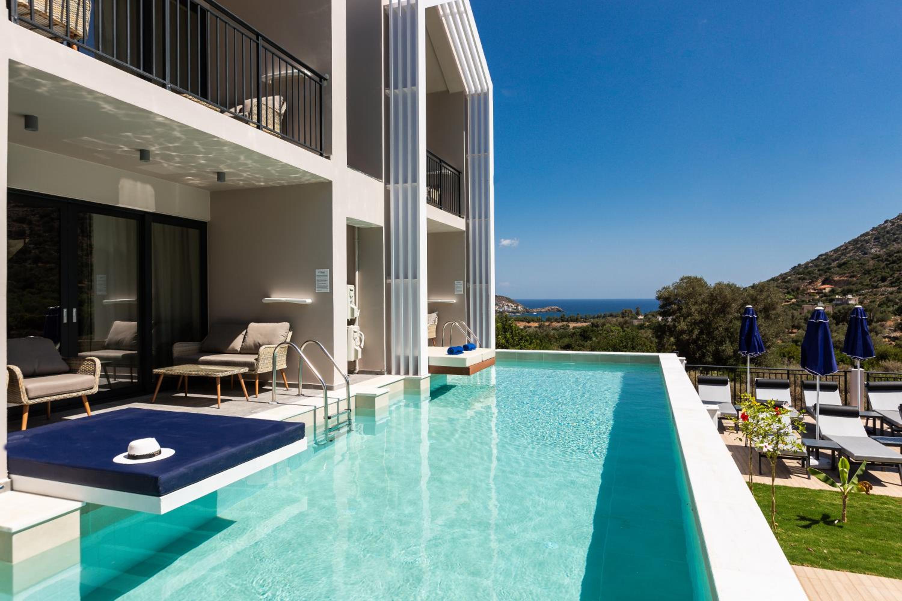 Two-Bedroom Suite Swim Up - Photo 6