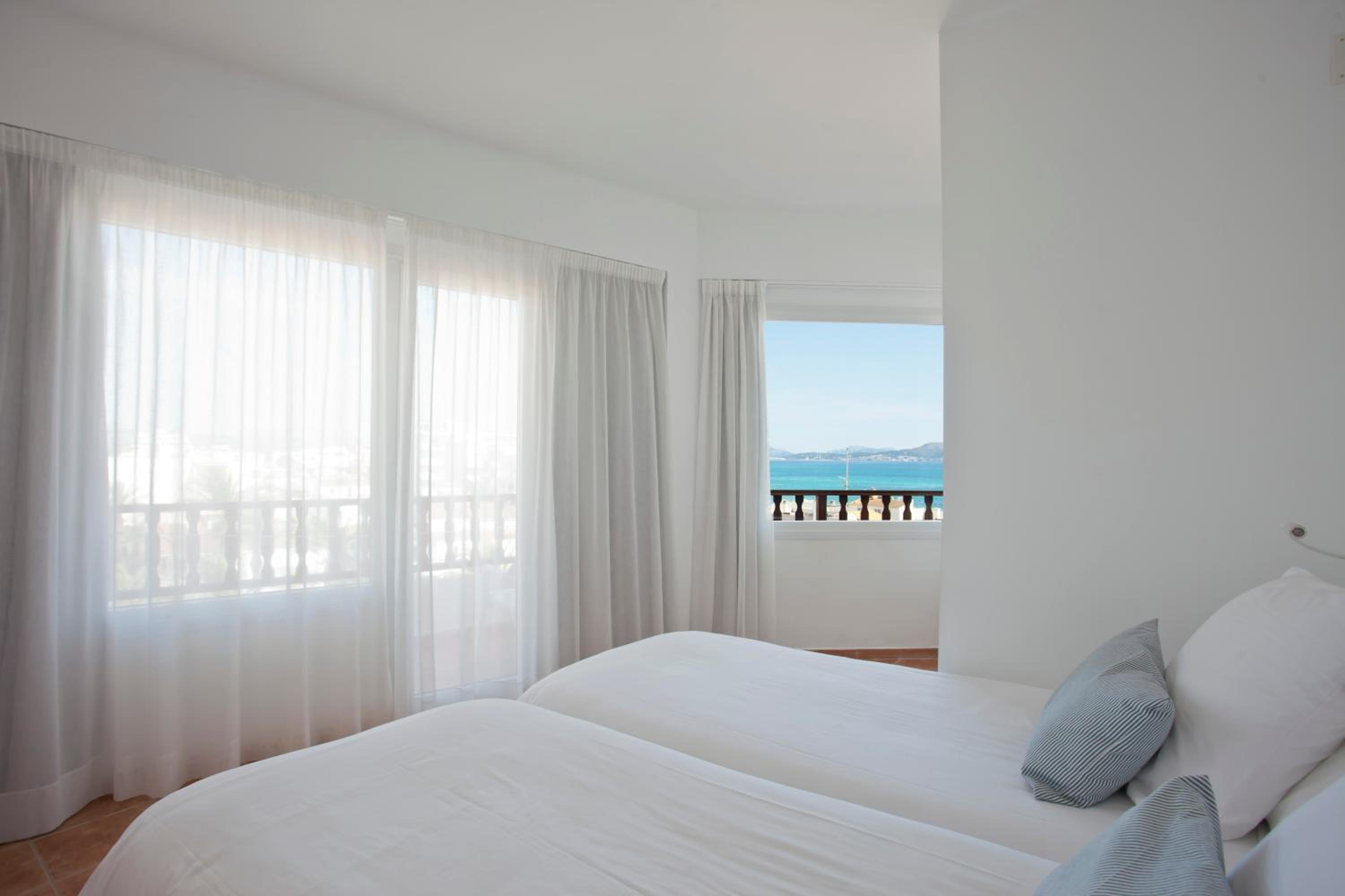 Twin Room - Photo 4