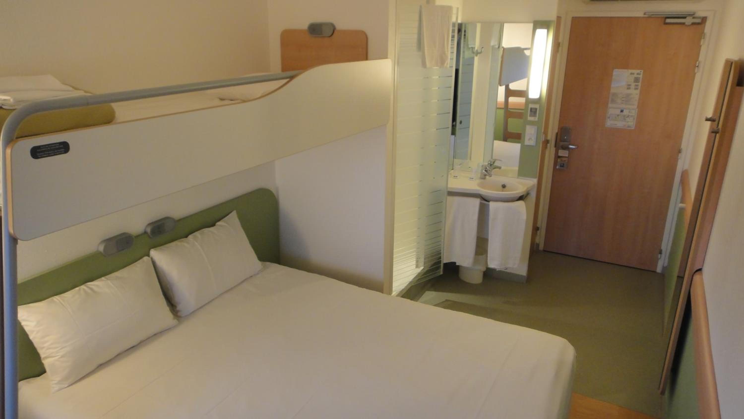Double Room - Photo 4