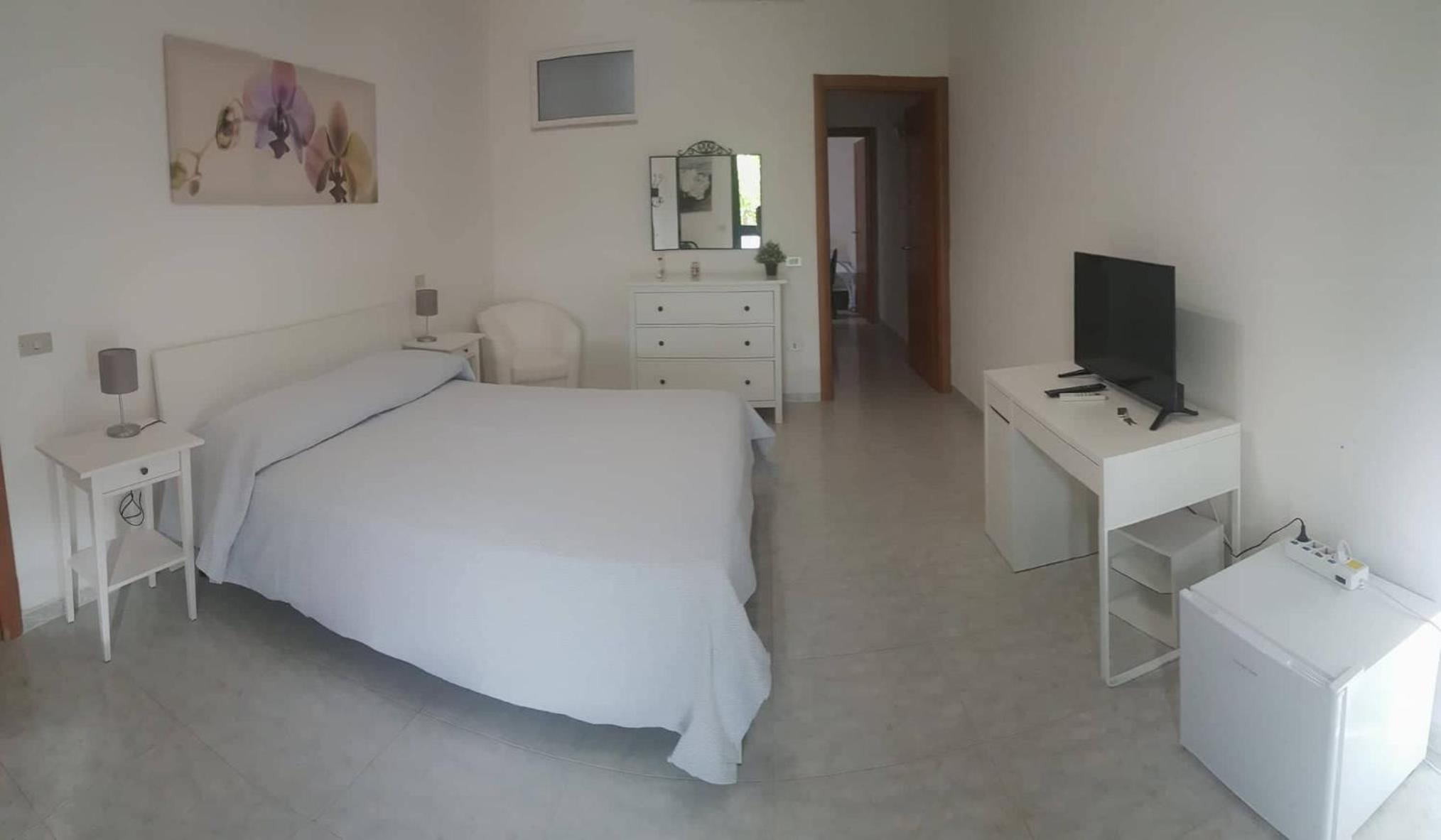 Standard Triple Room photo 2