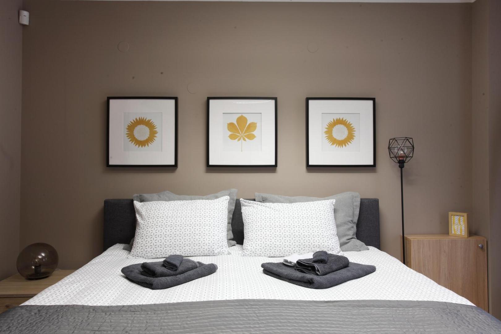 Studio Apartment - Photo 14
