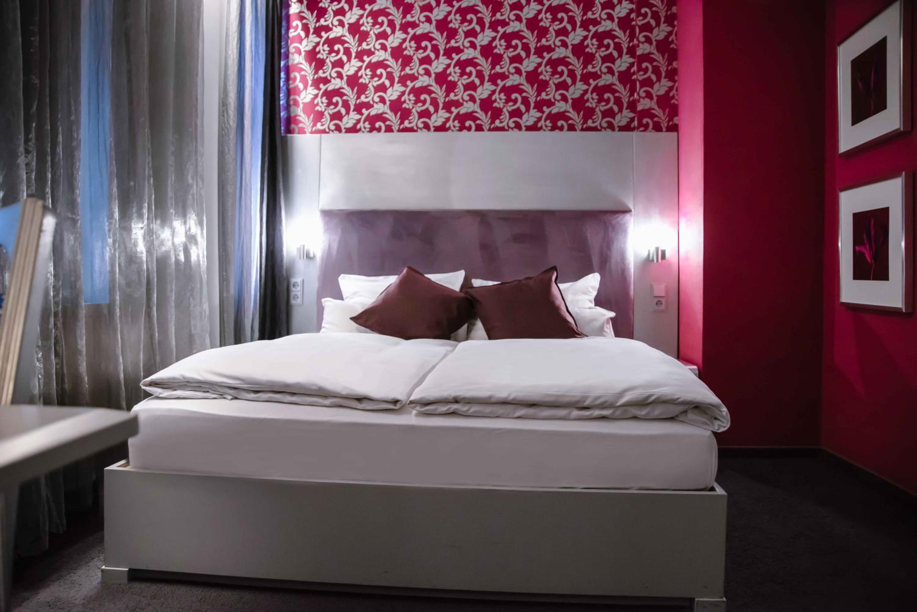 Double Room - Photo 2