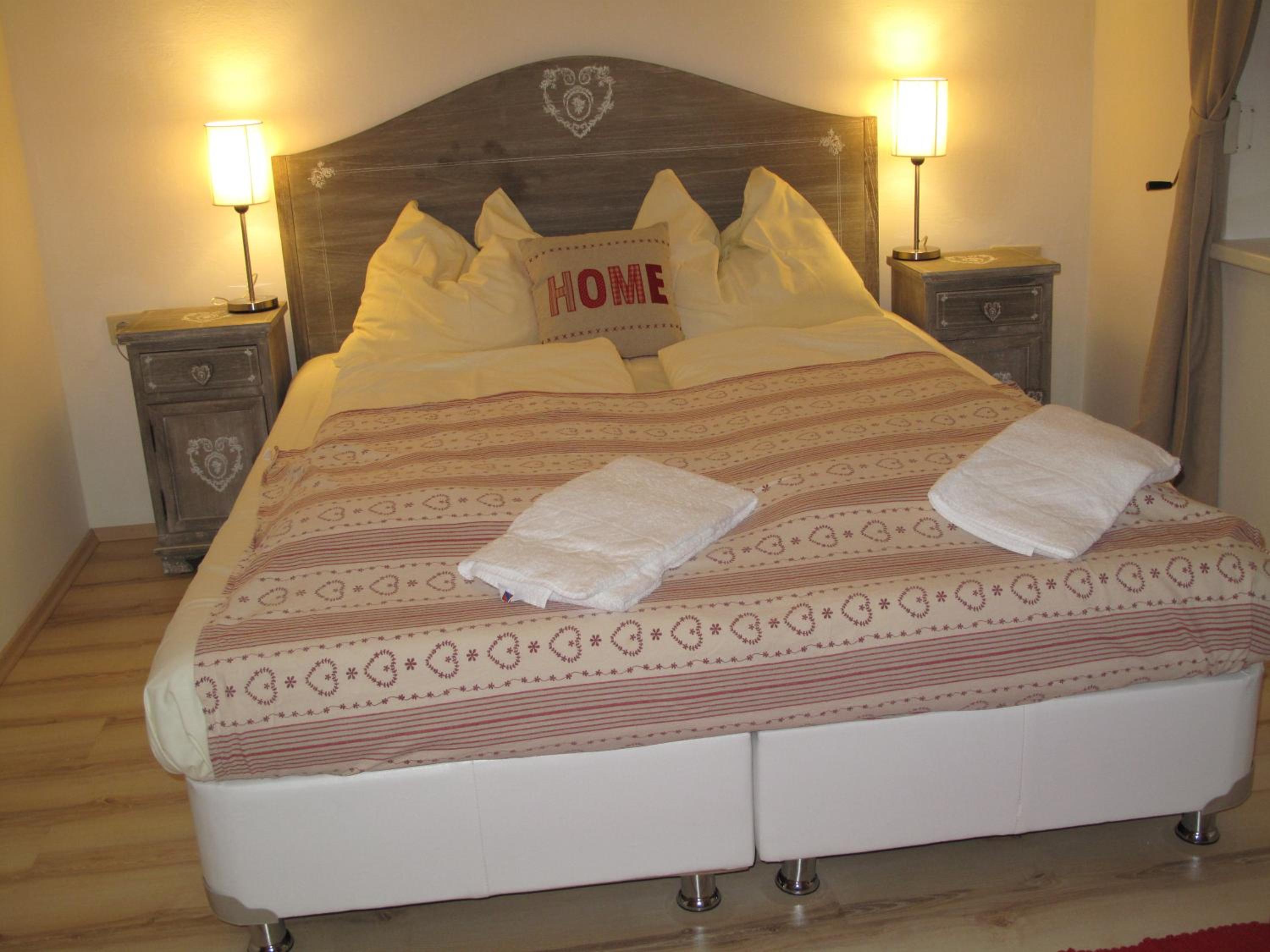 Double Room with Private External Bathroom photo 3
